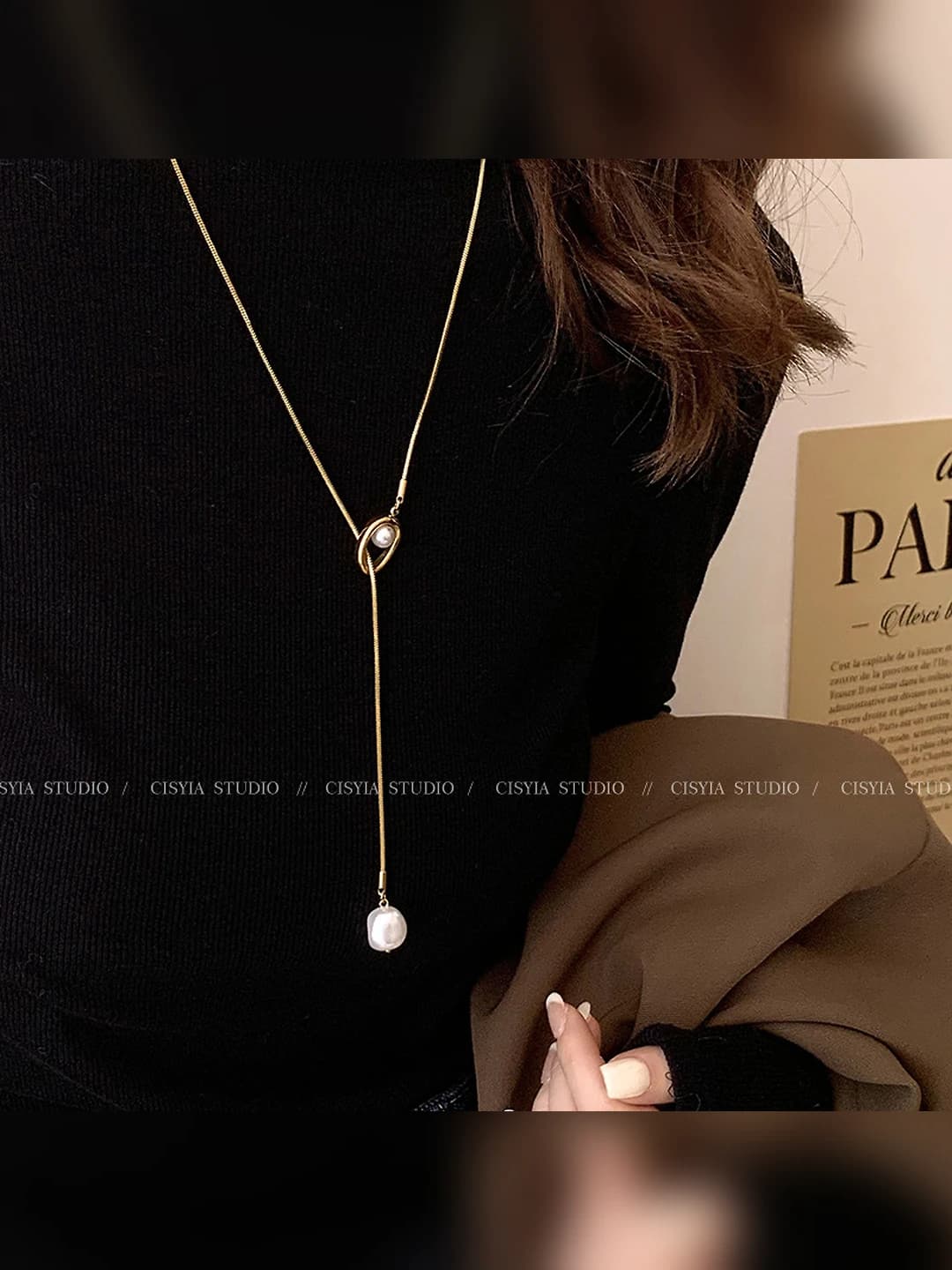 Long retro pearl sweater chain for women in gold titanium steel, autumn-winter