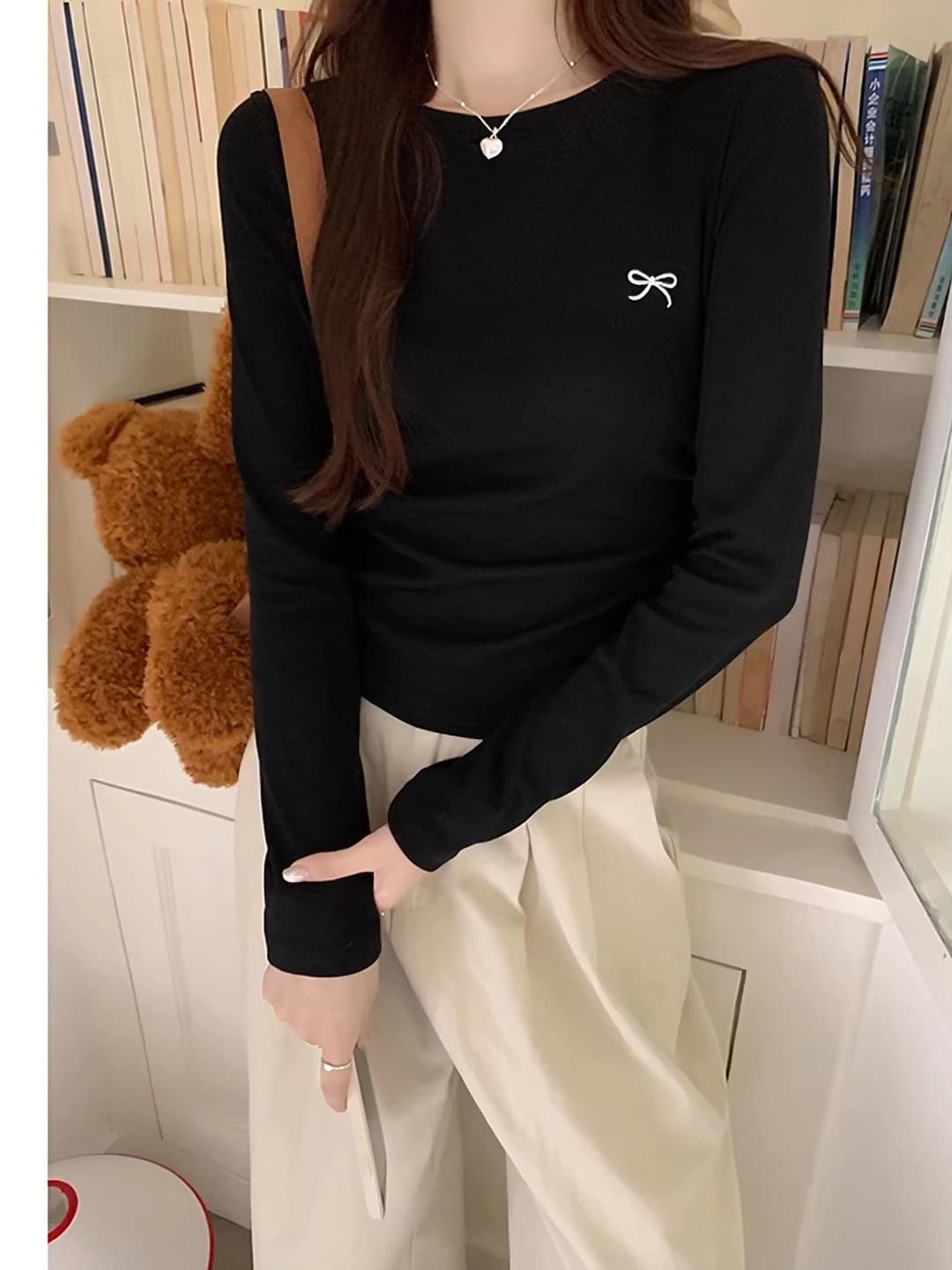 Black (bow)