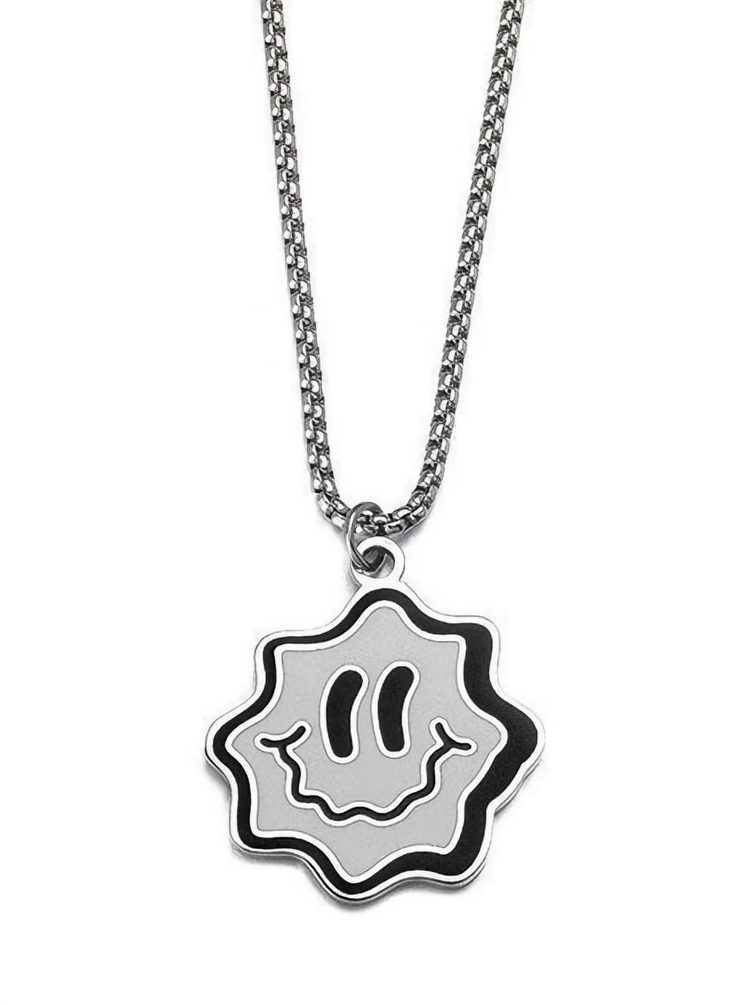 White smile - 70cm titanium chain