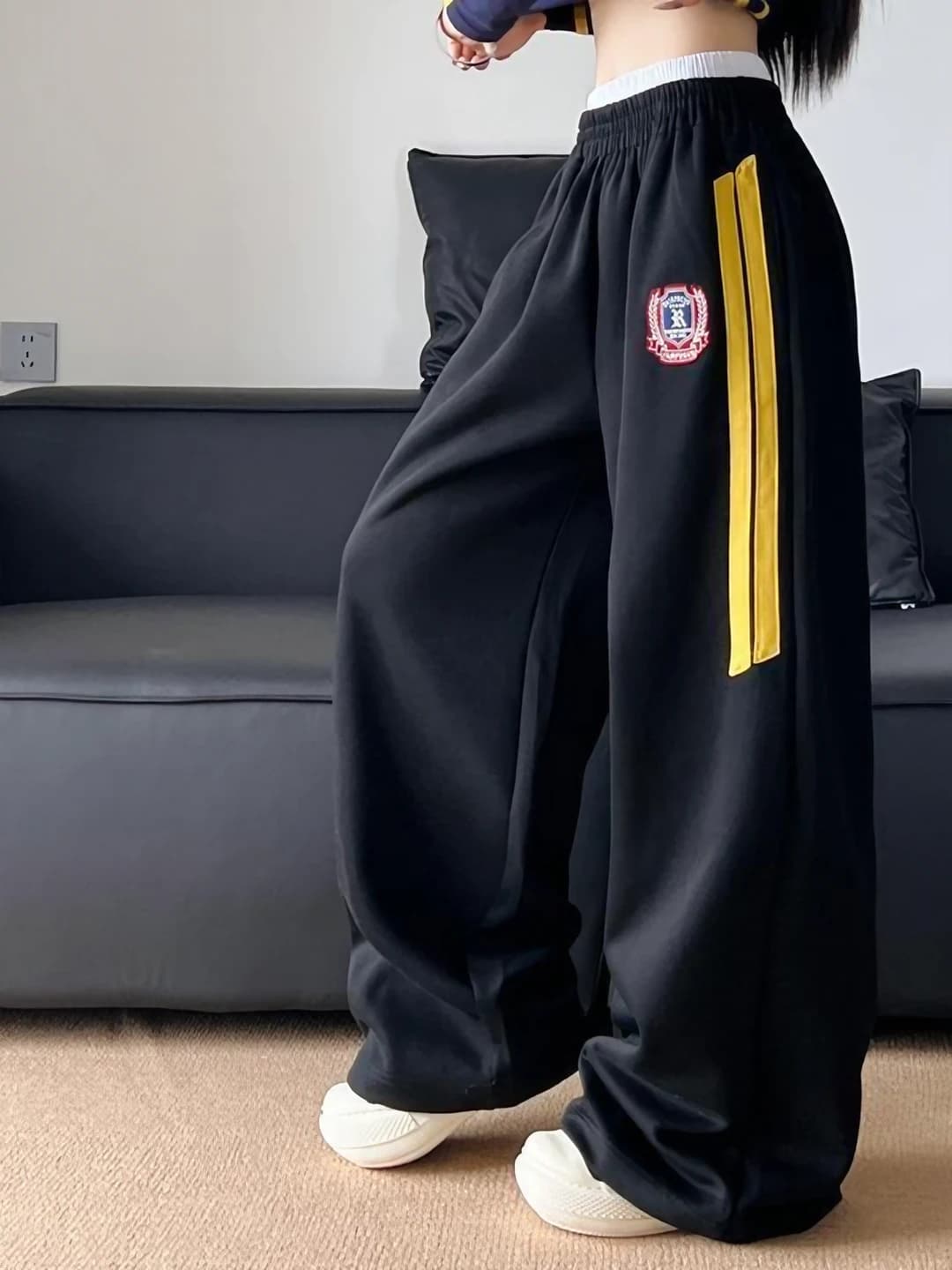 Women's retro striped embroidered loose fit straight cut sweatpants