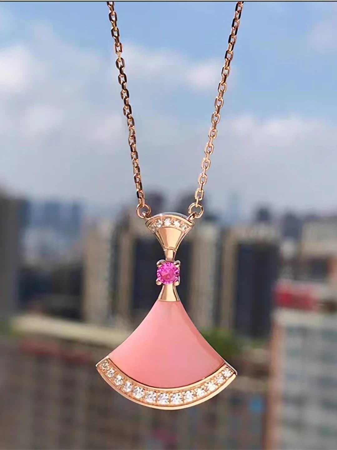 Champagne oltin + Pushti moydona