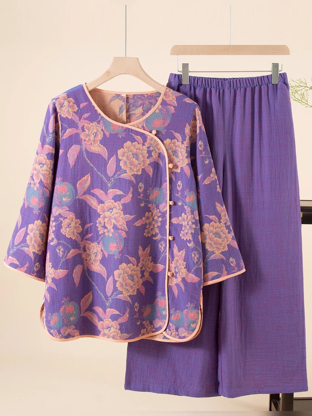 Khaki purple