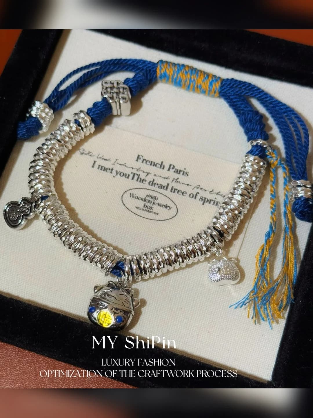 Women's retro braided bracelet with cat motif