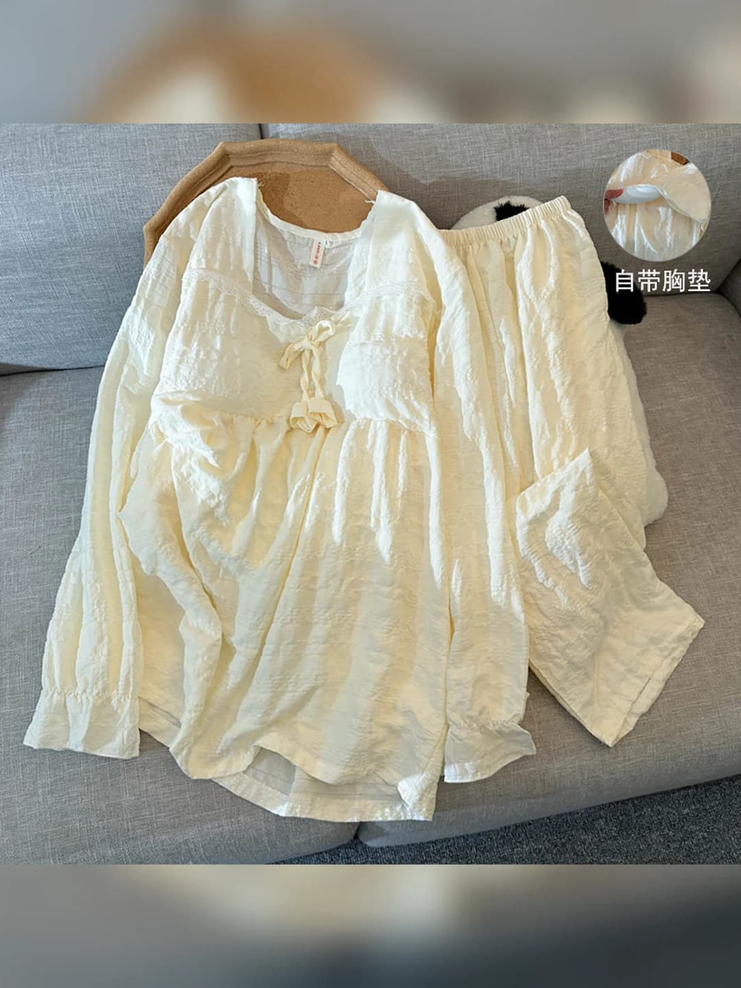 694-1Apricot