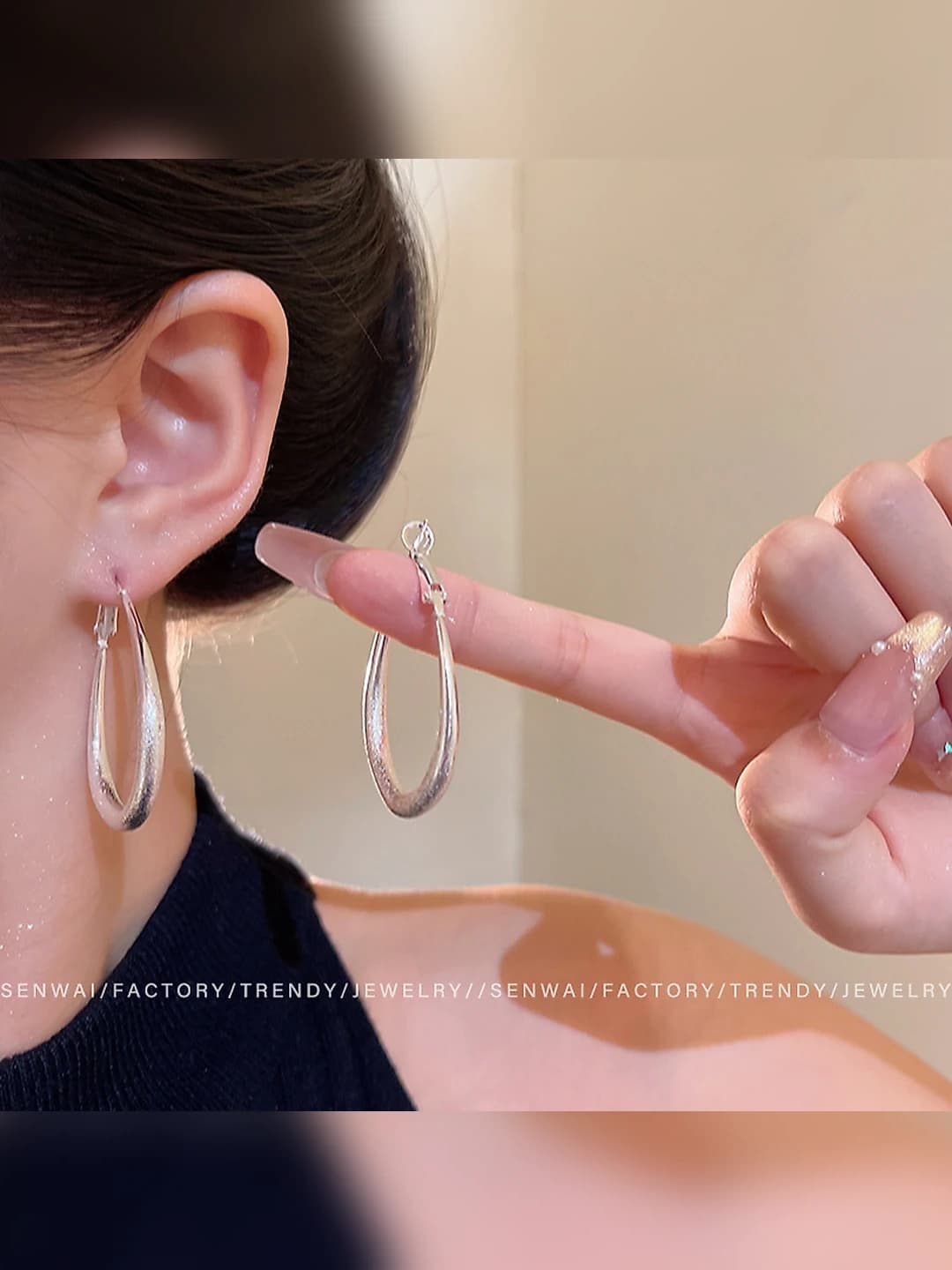 Women's matte drop-shaped hoop earrings, Korean style