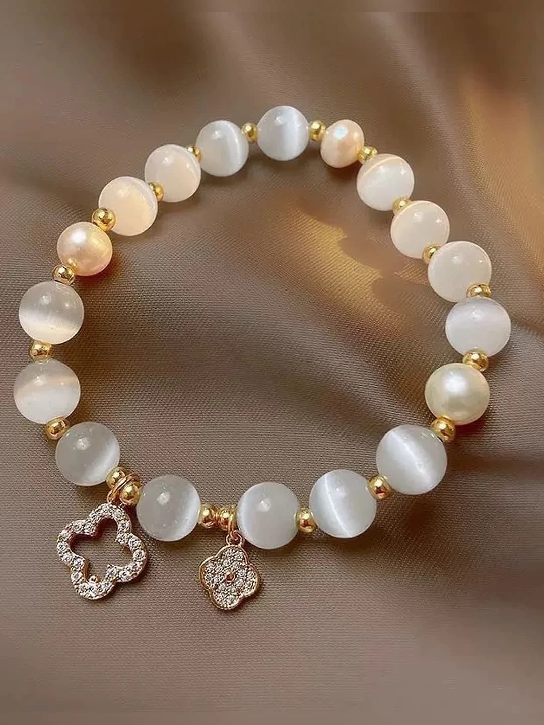 M322 Cat's eye four leaf bracelet