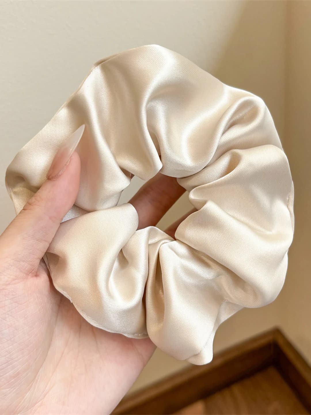 Сливочный беж