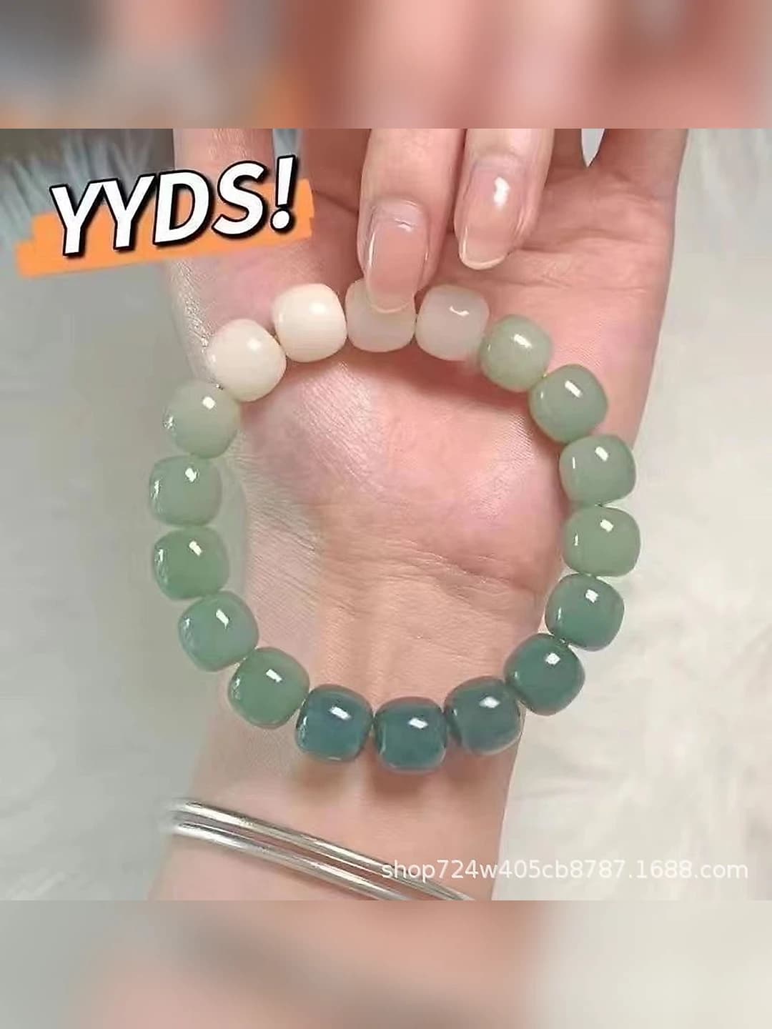 Yashil gradient akril choyg'ali