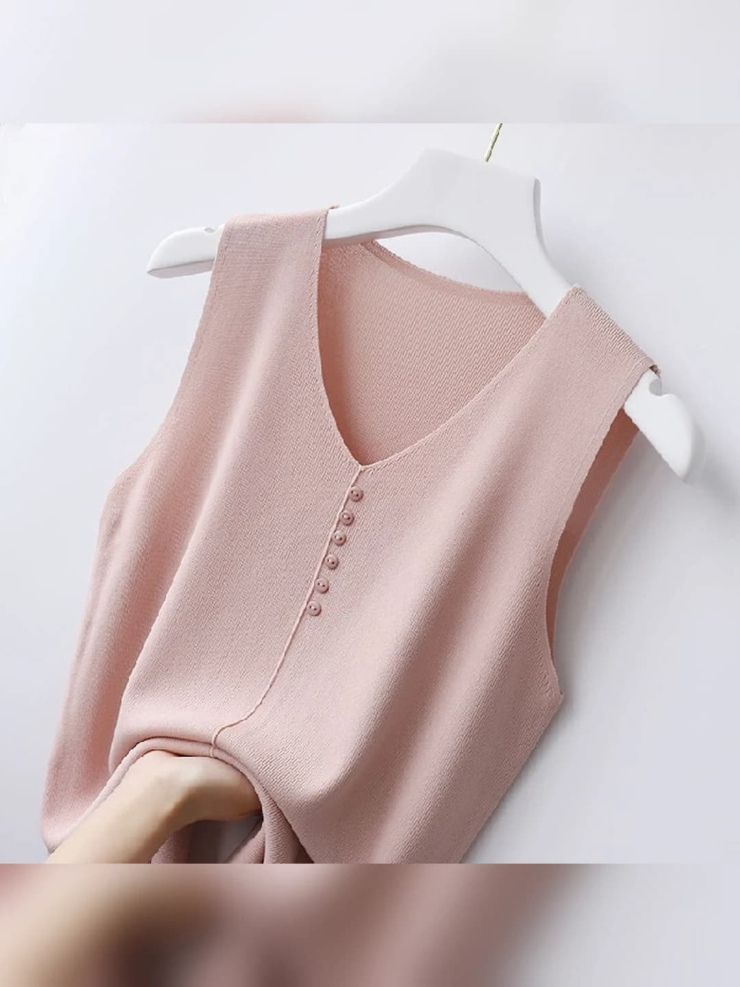 Ayollar uchun to'qima yengsiz top, V-yoqa, muz-ipak mato, yupqa, bahor-yoz, bir rangli, bo'sh (oversize) kesim, kalta