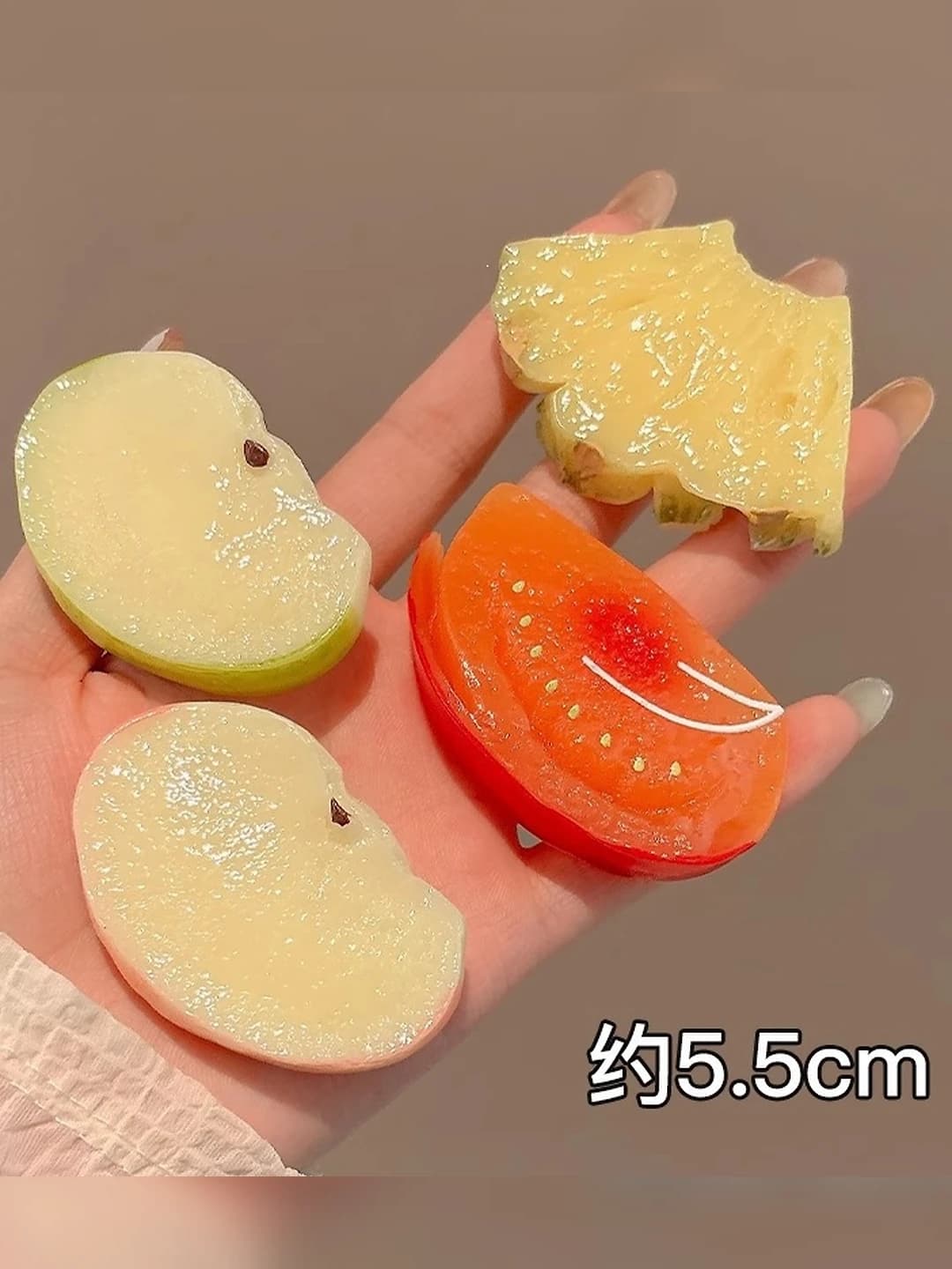 Olma, ananas, pomidor, 4 dona