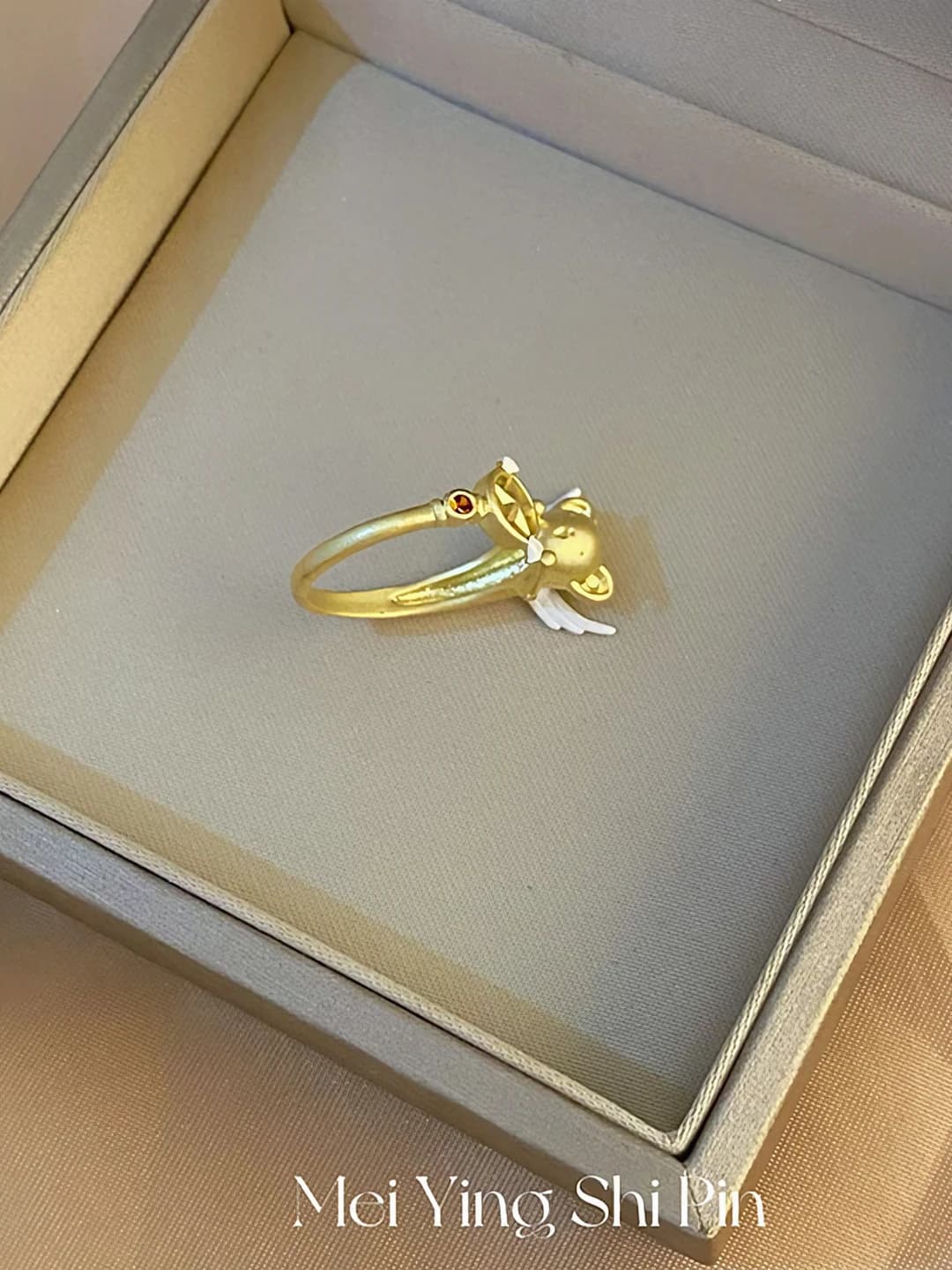 Kuluberos Xiaoke, gold