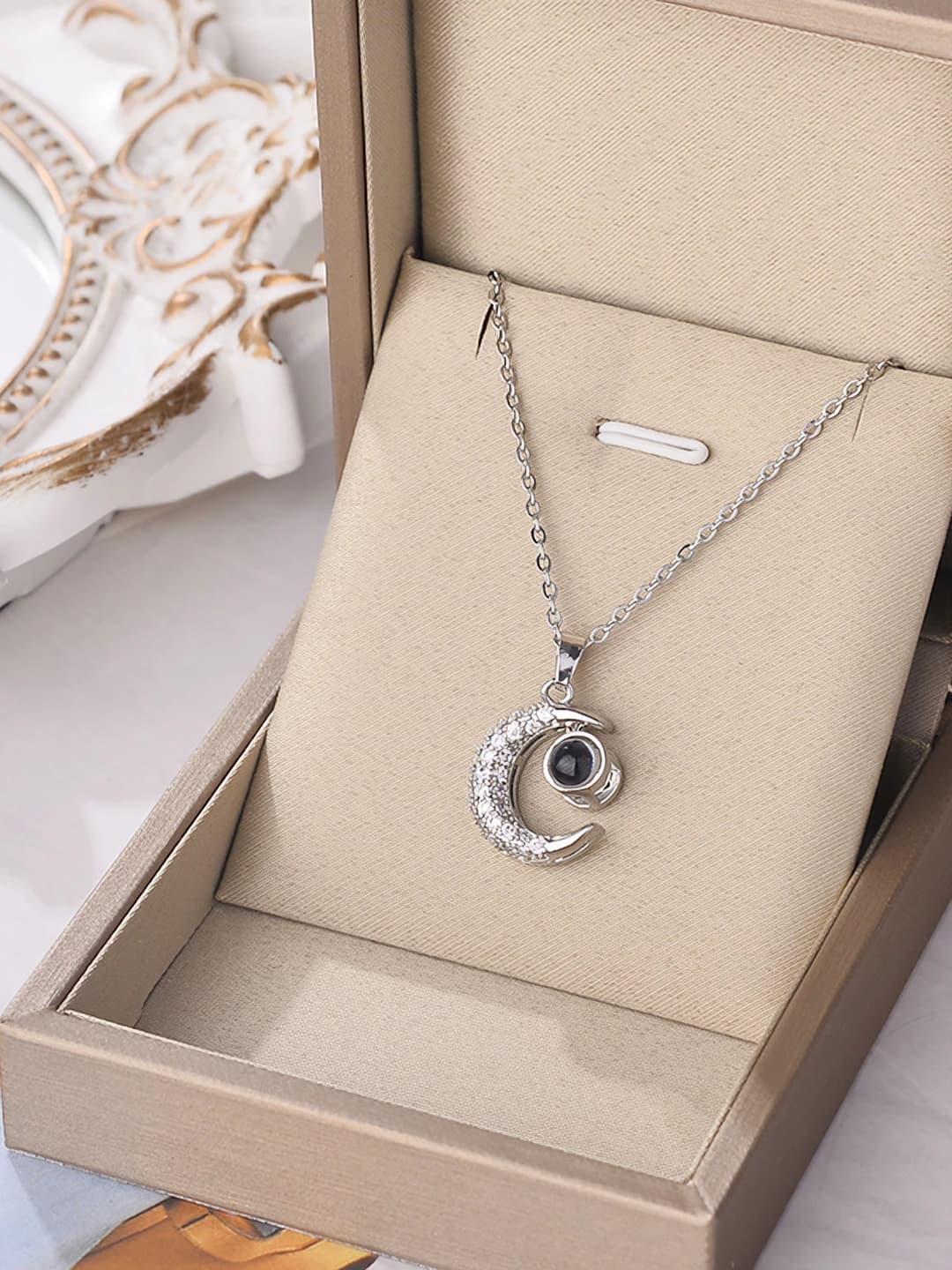 8899-Silver