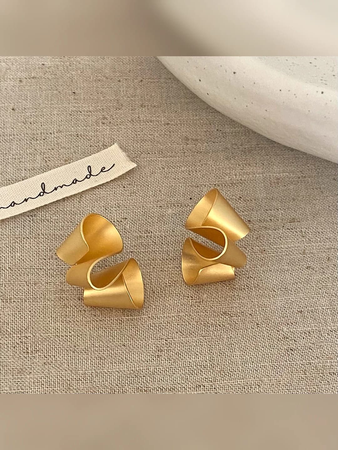 A-1369 Matte - Gold