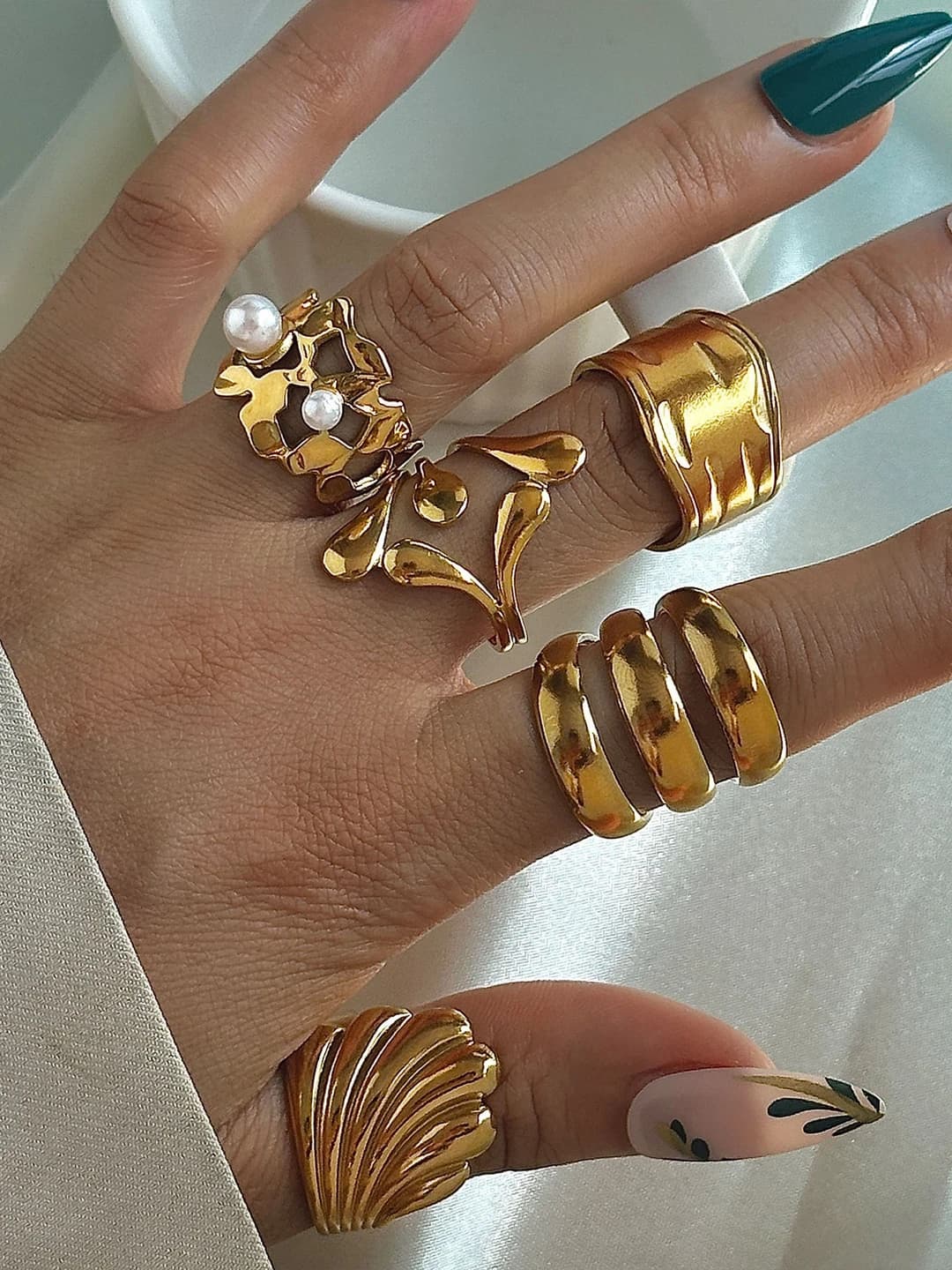 Кольцо из нержавеющей стали с вакуумным напылением 18K золотого цвета, с перлами и тату-дизайном, геометрической формы, с открытым замком, для мужчин и женщин