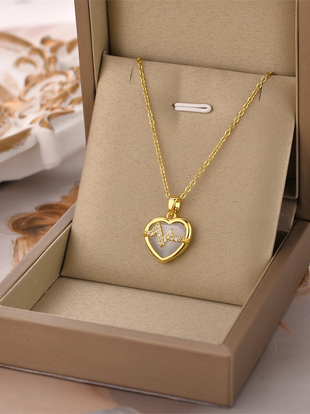 8974-Gold