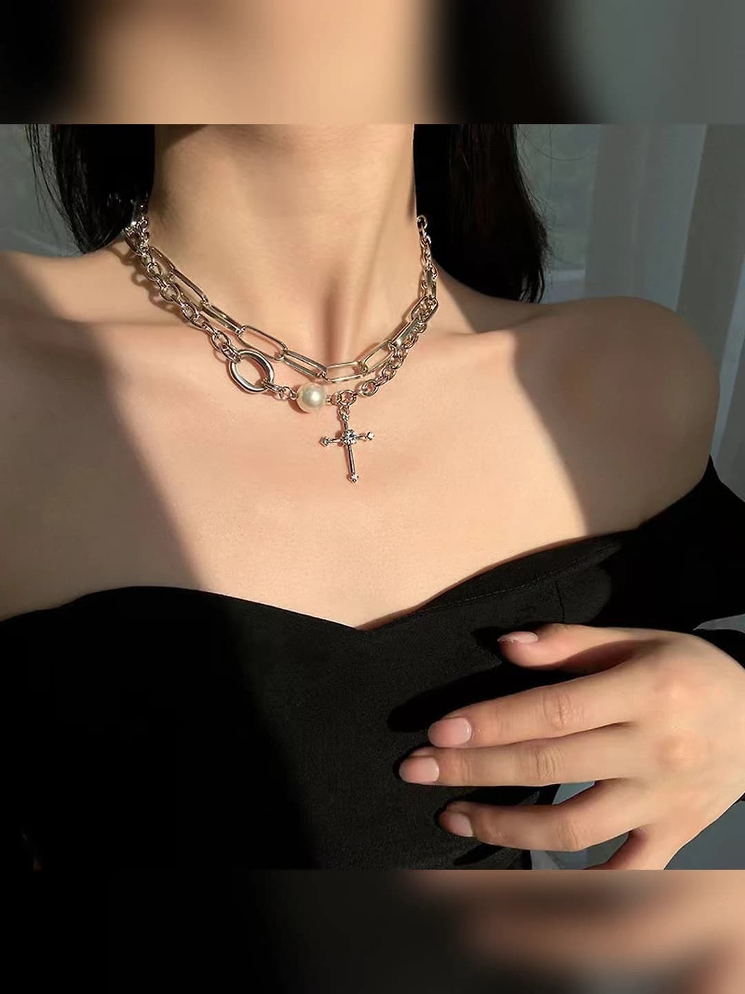 Жемчужная цепь с крестом