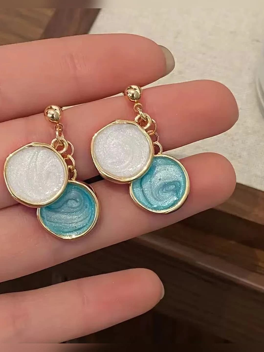 A-462 blue enamel stud earrings