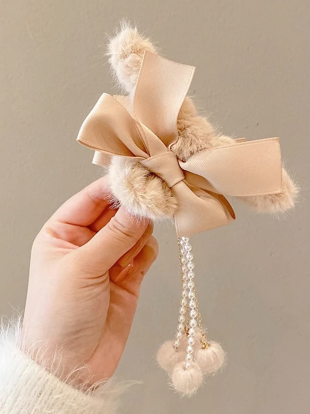 18# Coffee bow pearl pom-pom