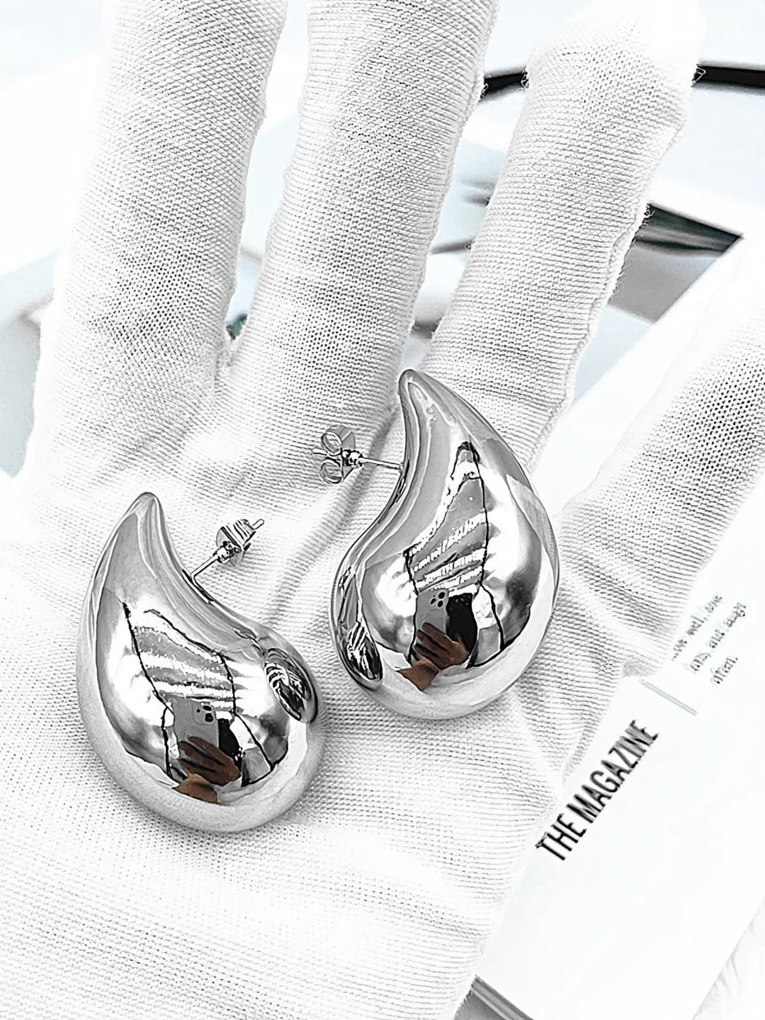 Large silver, 25mm*40mm