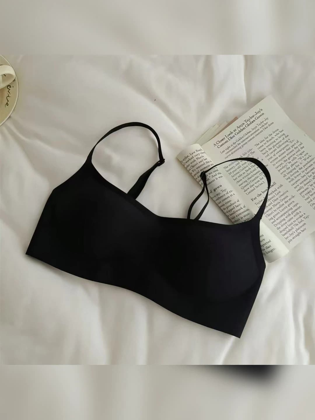 Black [Regular straps]