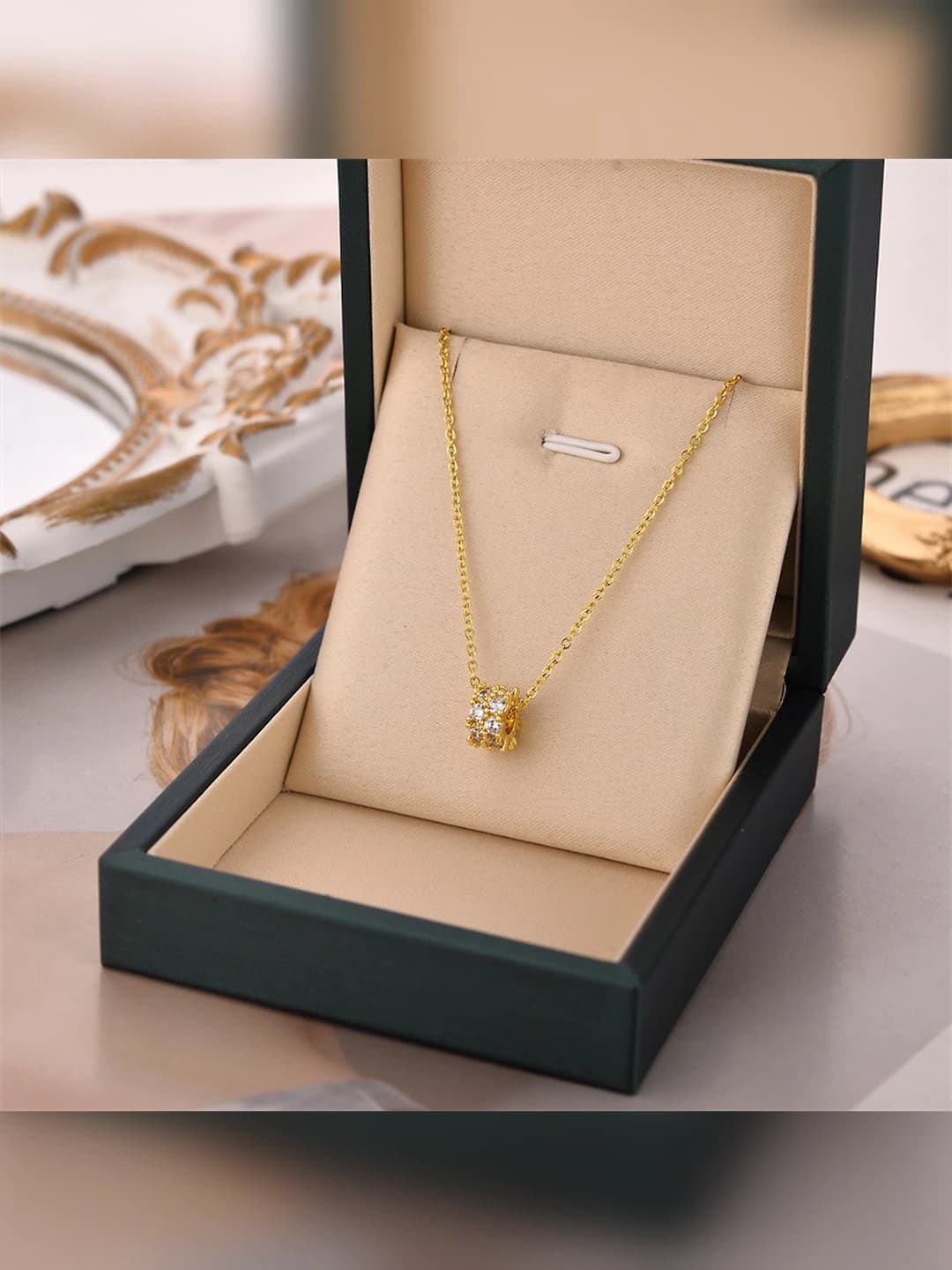 8977-Gold