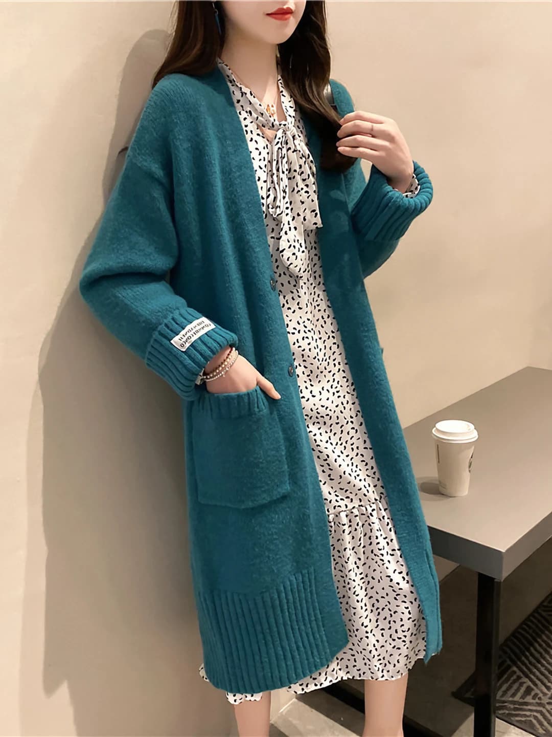 Teal no buttons