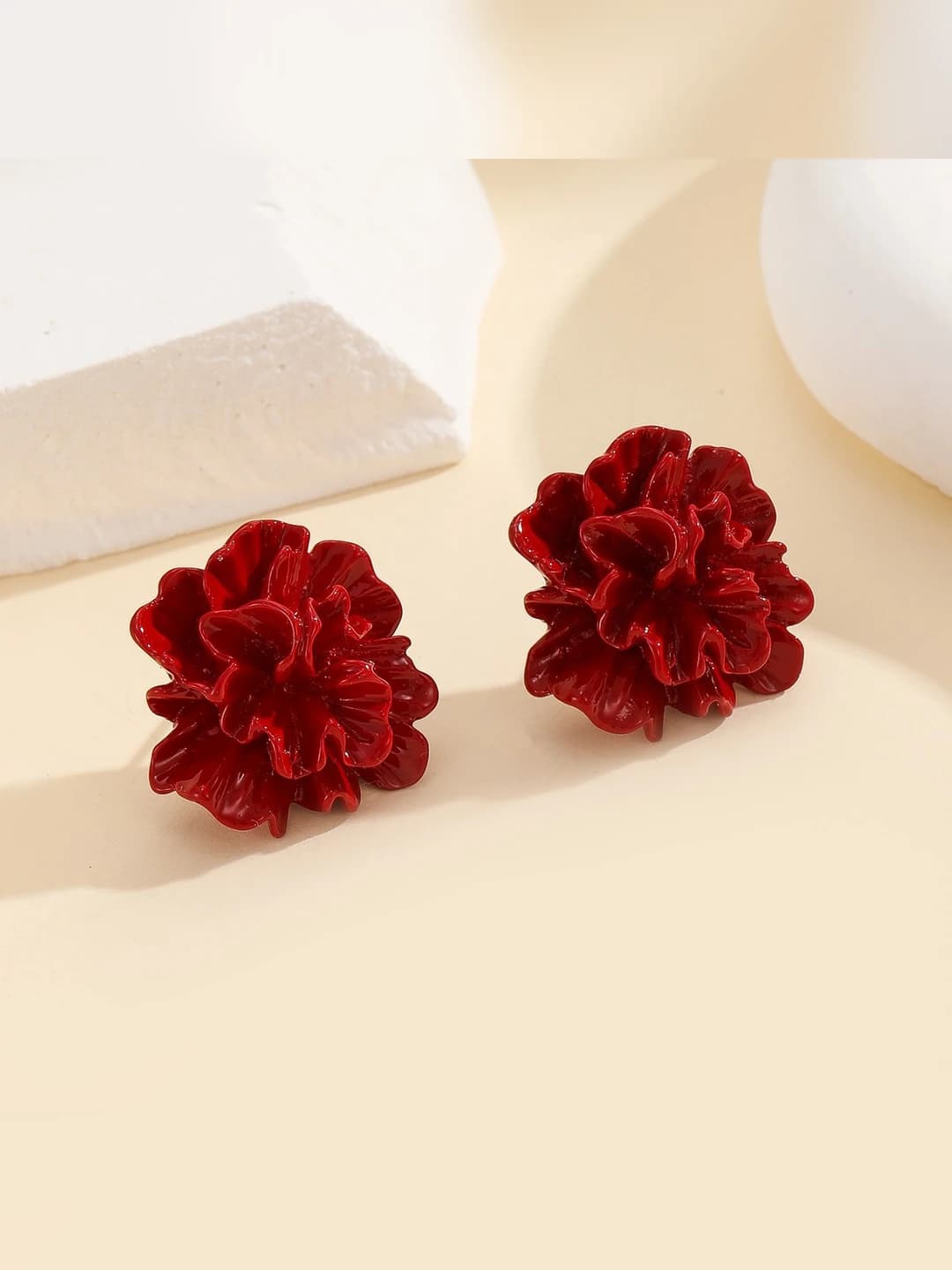 Women's retro earrings with 3d red flowers