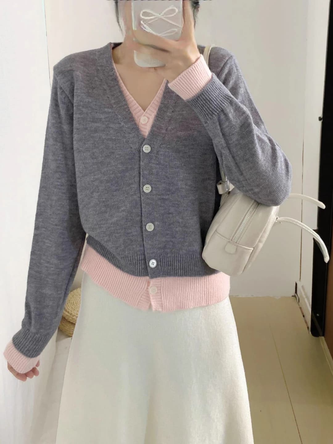 Women's knit cardigan with V-neck, solid colour, long sleeve, preppy style, autumn