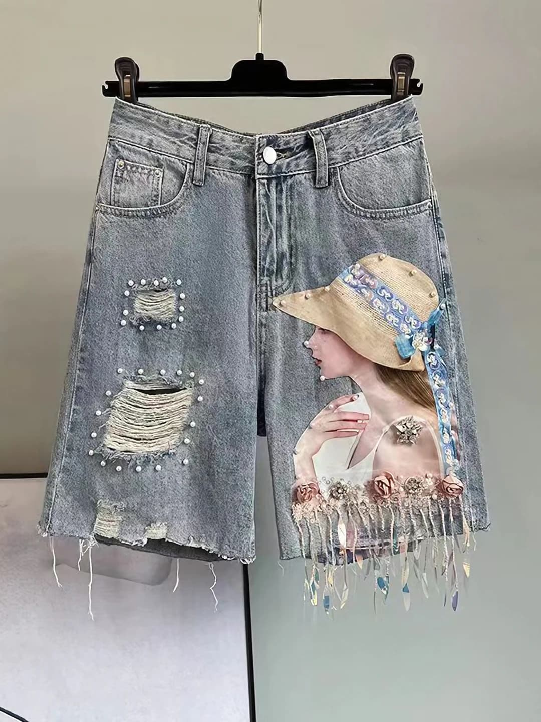 Women's 2026 summer blue denim shorts: high waist, knee-length shorts, distressed, sequins, beads, fringe and wide leg