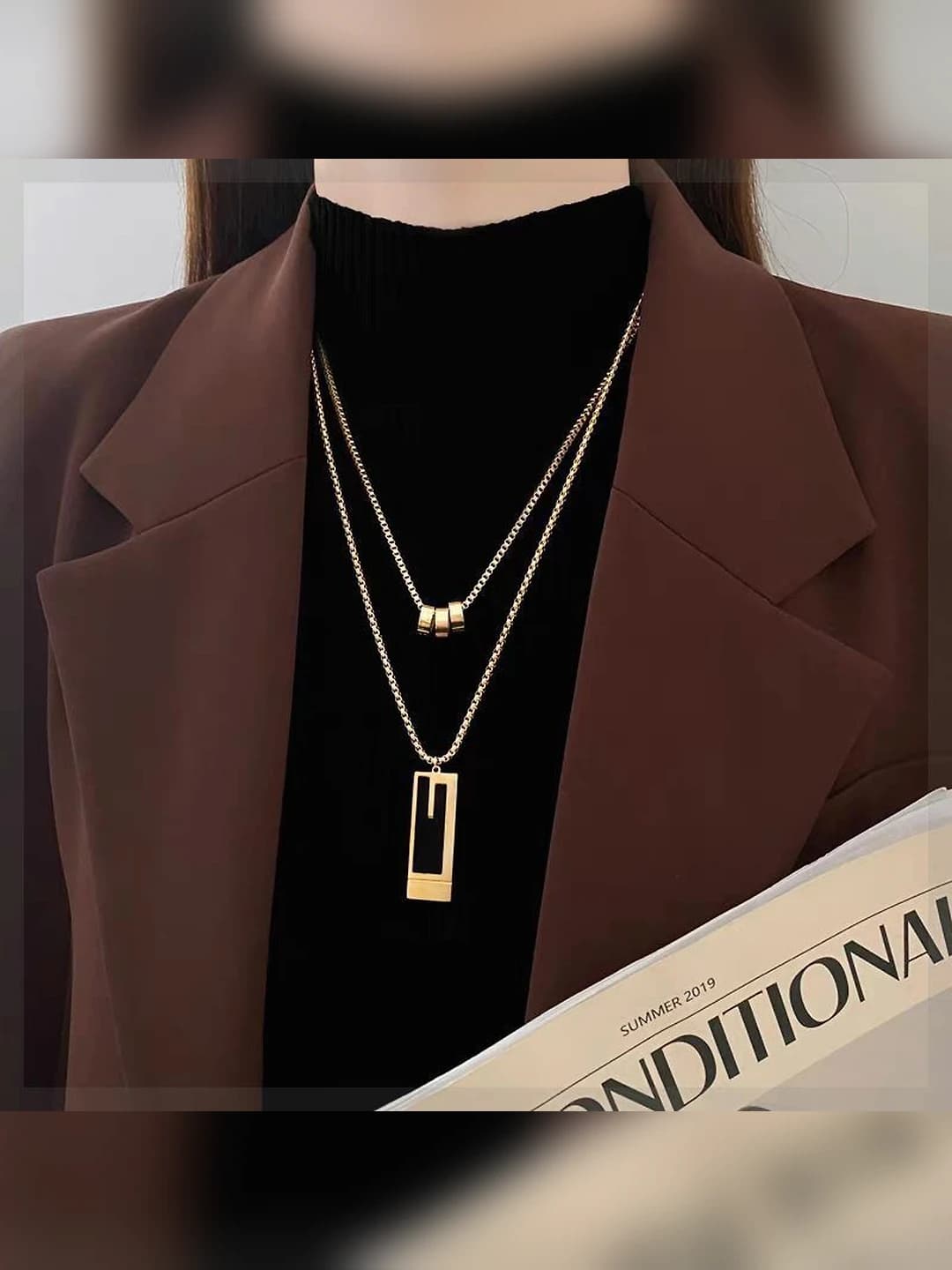 Gold, black plate, sweater chain
