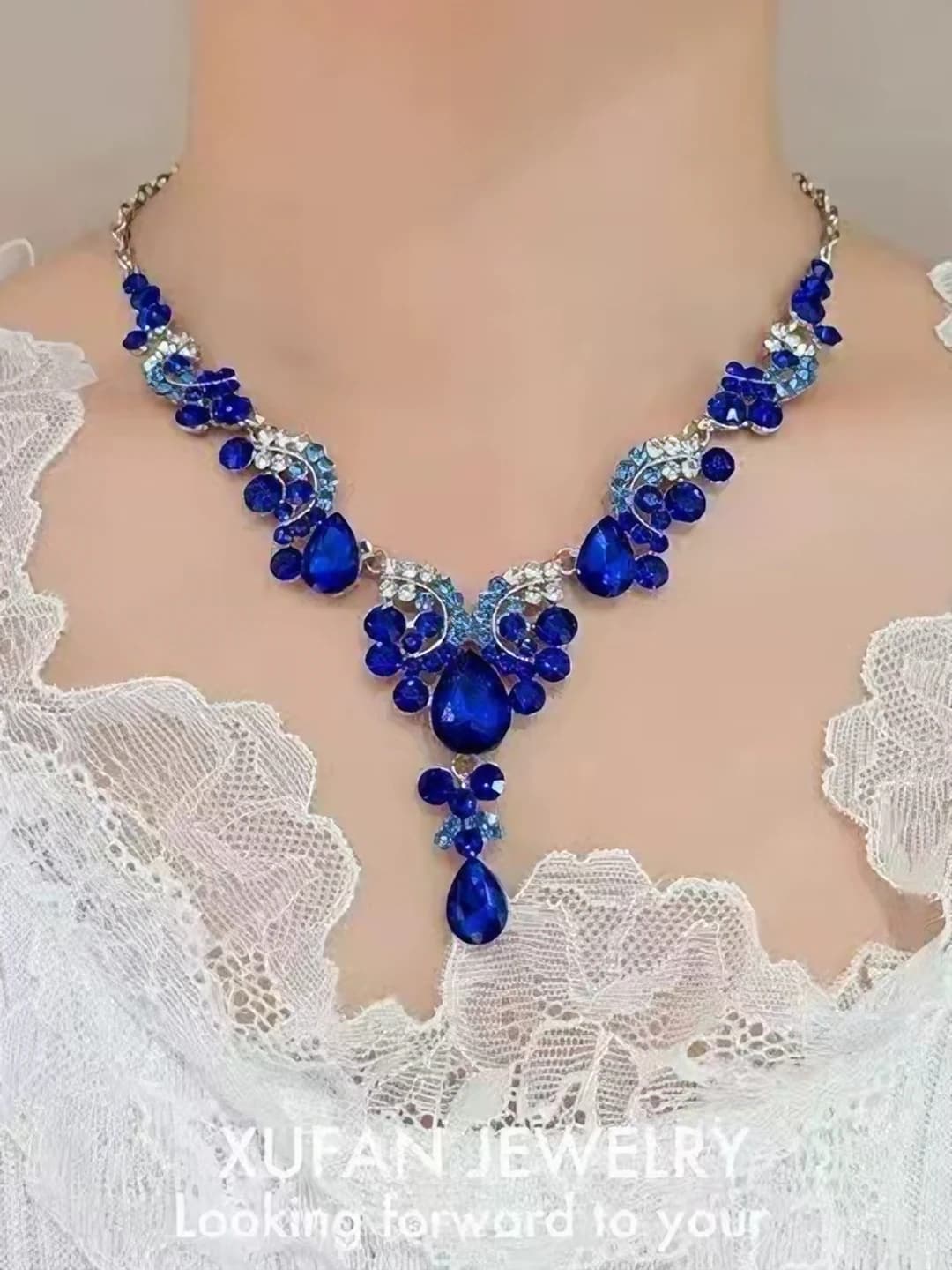 1681 Necklace