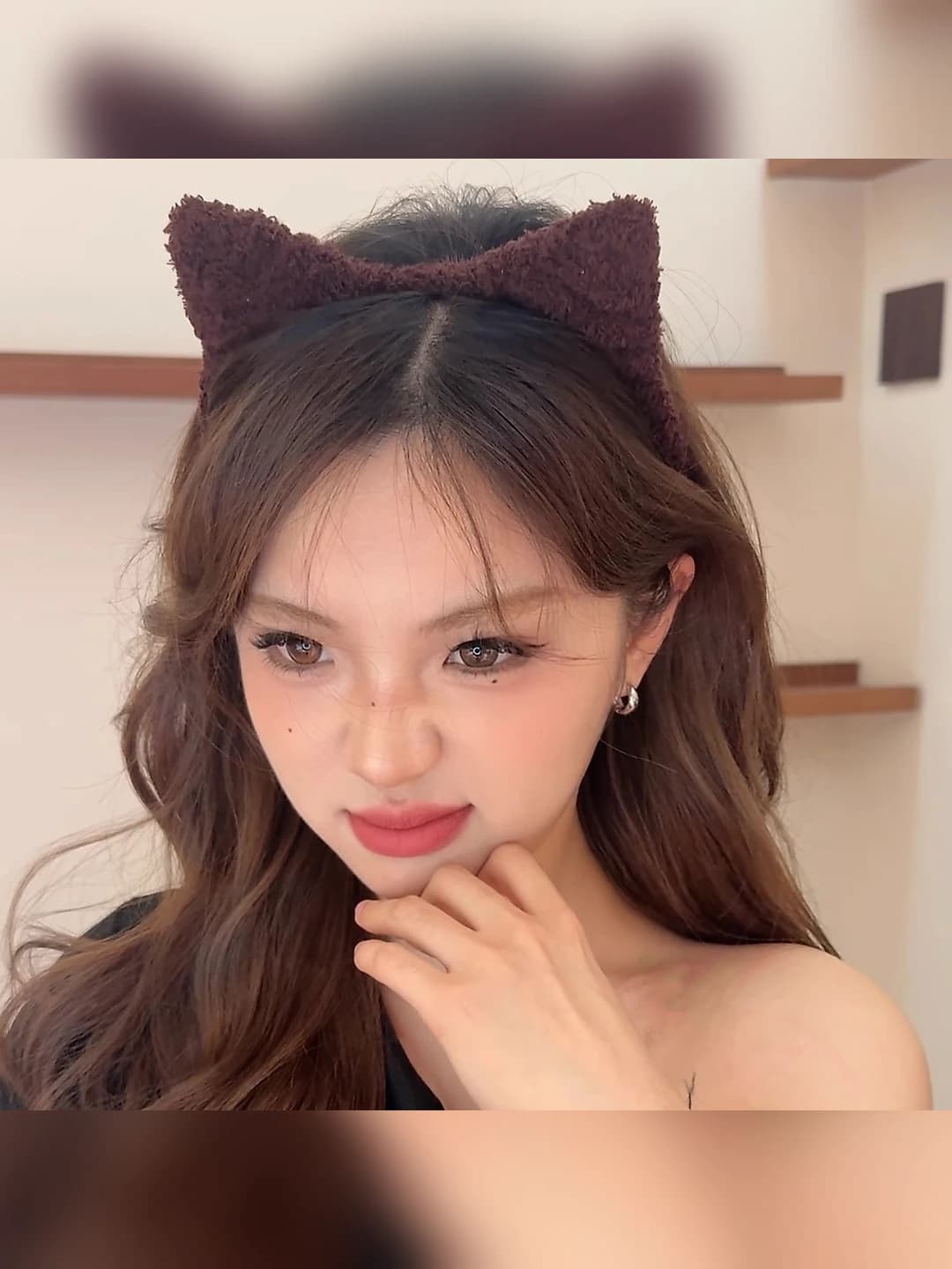 2# Plush cat ears: [Brown]