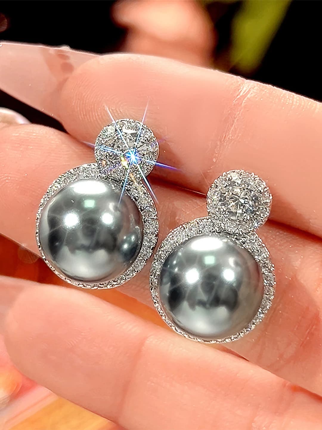 Grey pearl stud earrings