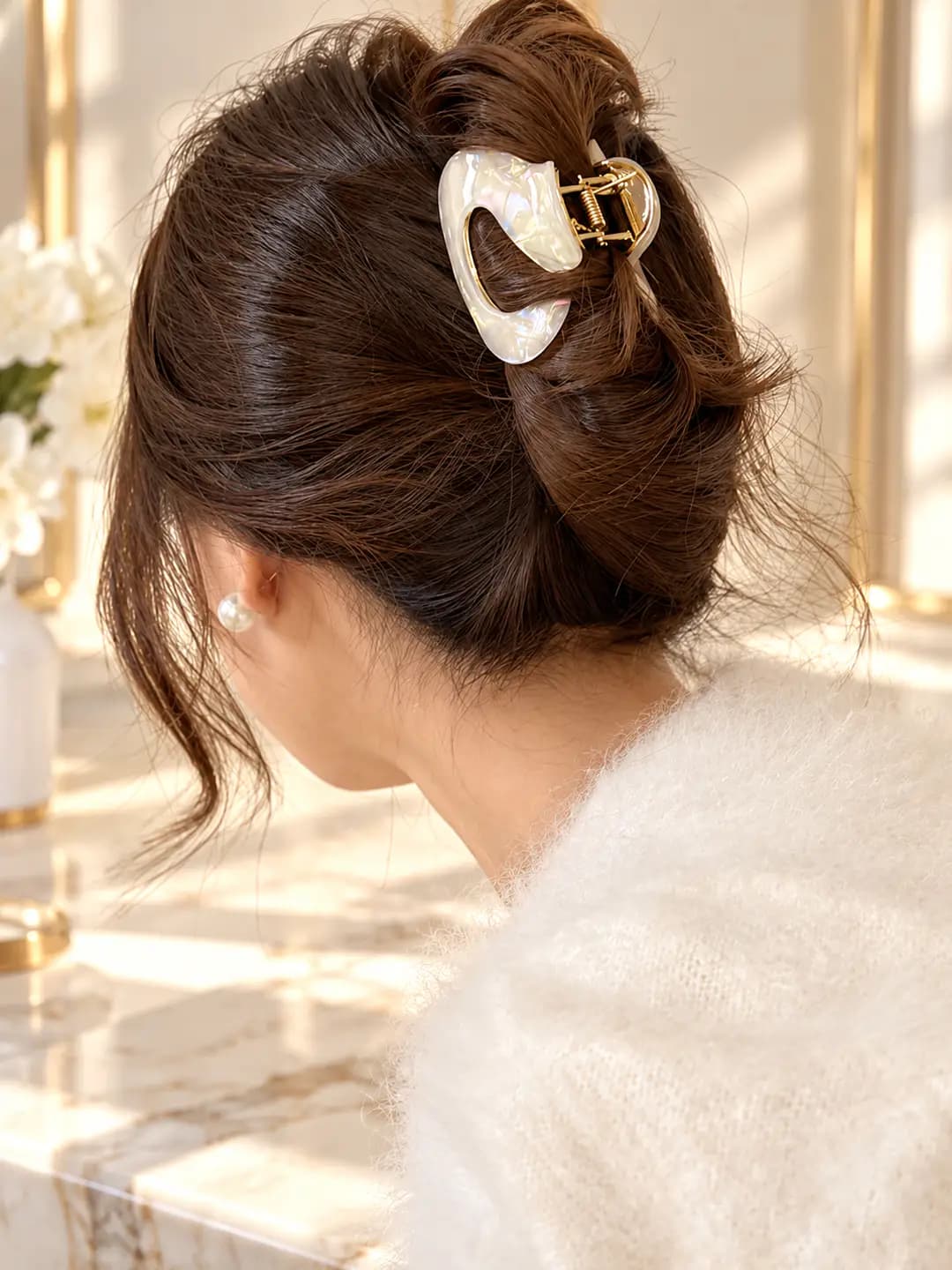 Women's small hair clip, acetate and metal, Japanese-Korean style, geometric design element