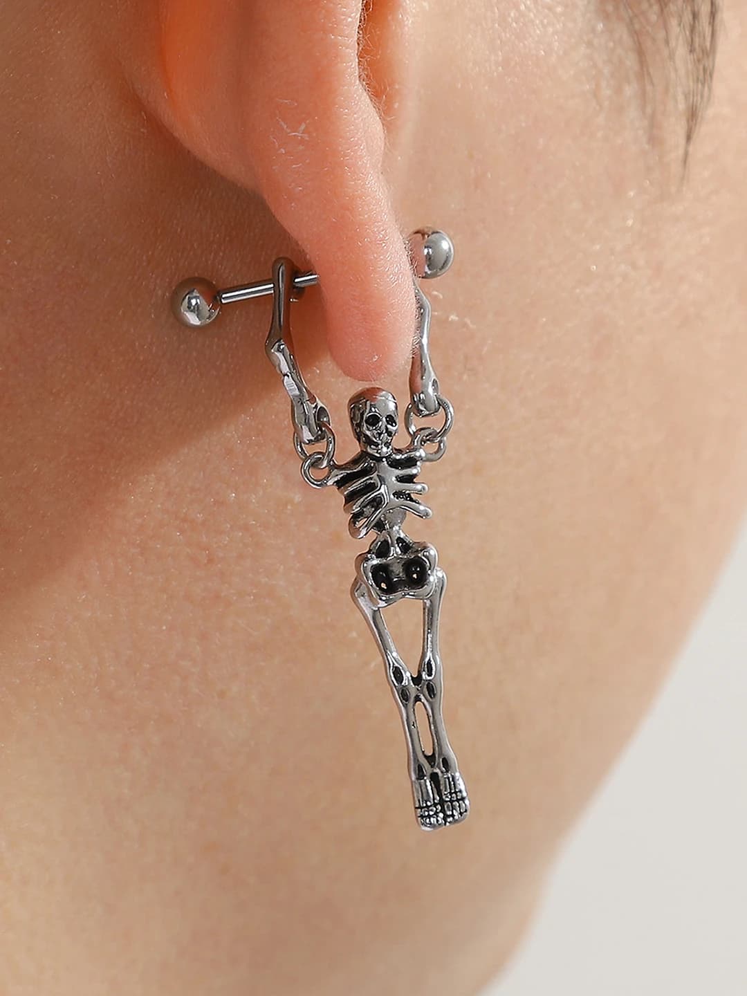 Halloween uchun skelet shaklidagi metall quloq sobitlari