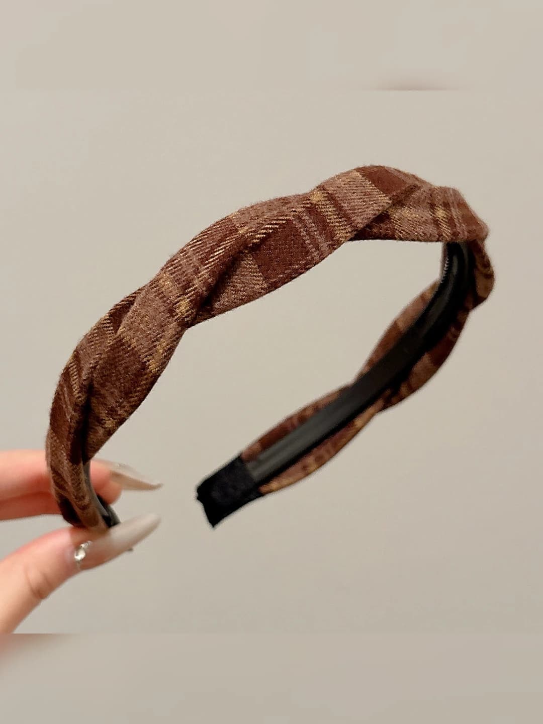 3# Brown ~2.5 cm
