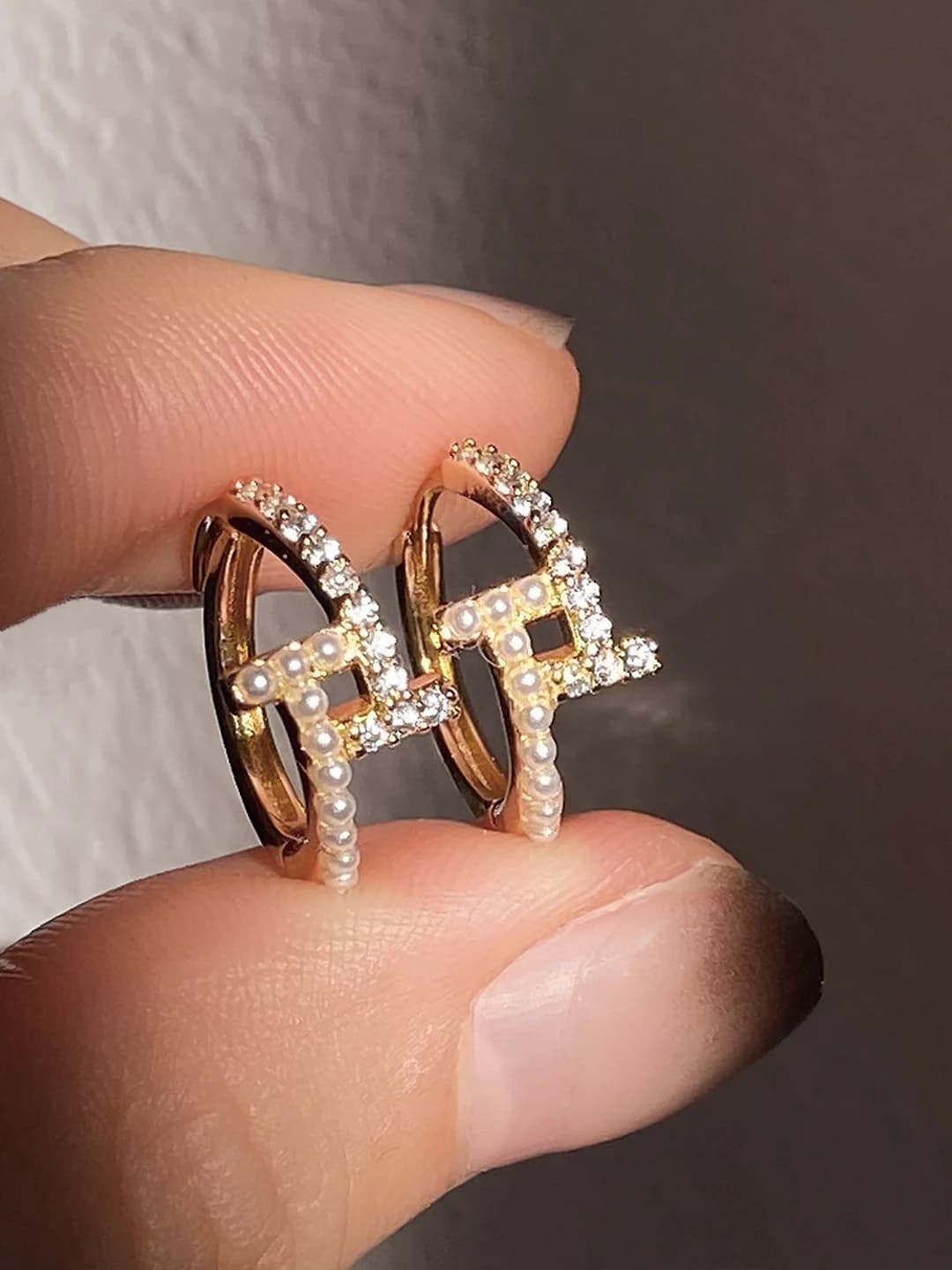 Gold zircon and pearl earrings