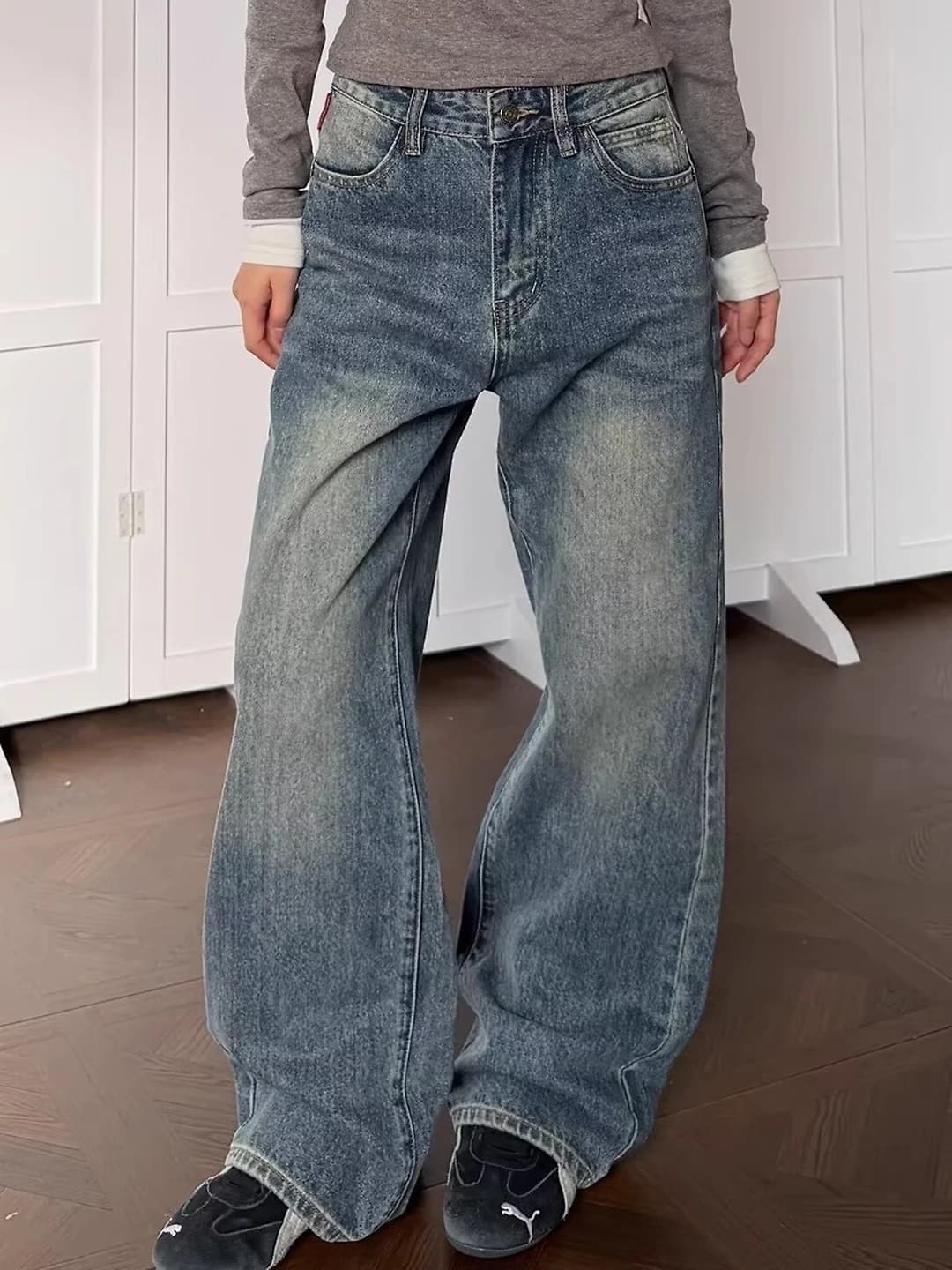 Ayollar uchun bahor retro uslubidagi nozik ko'rsatadigan elastik keng va klesh jinsi shimlar, bo'sh (oversize) kesim, uzun shim, o'rta bel, issiq astarli emas, to'g'ri kesim