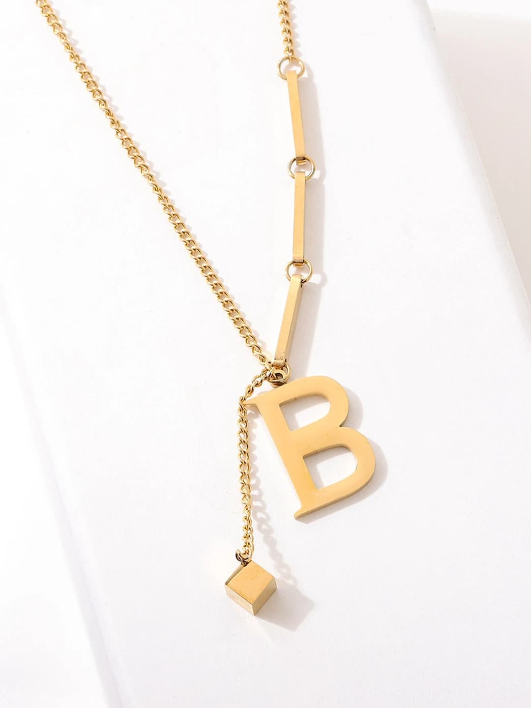 8847-Oltin harf B