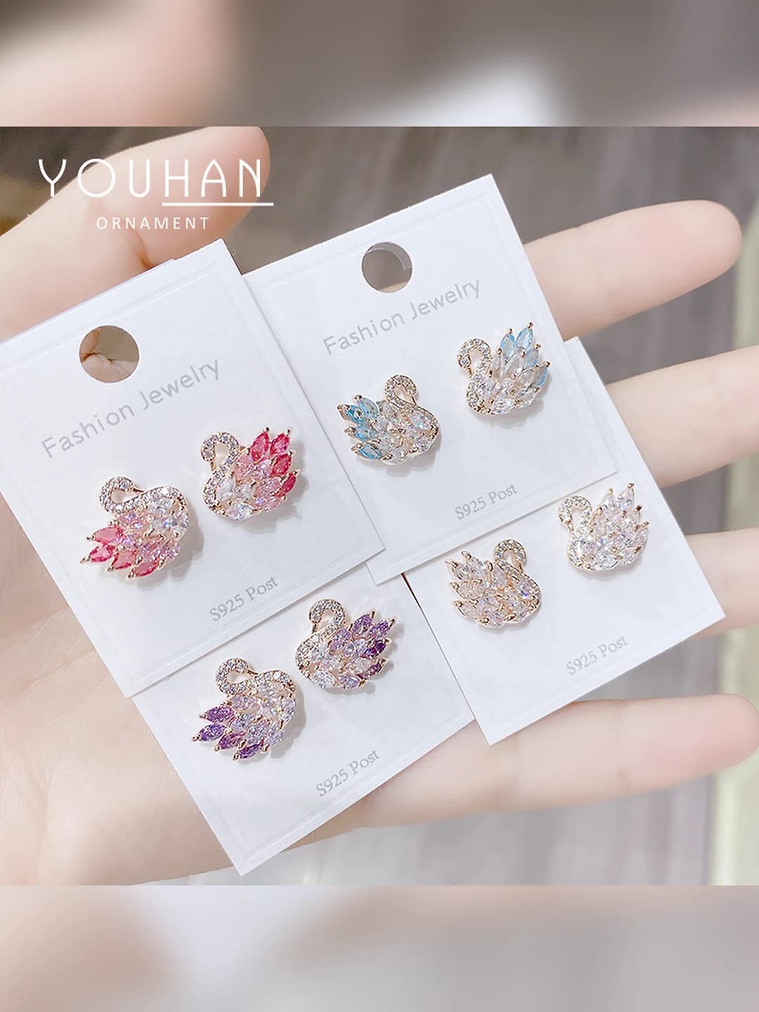 Women's swan-shaped stud earrings with S925 silver post and zirconia, brass material