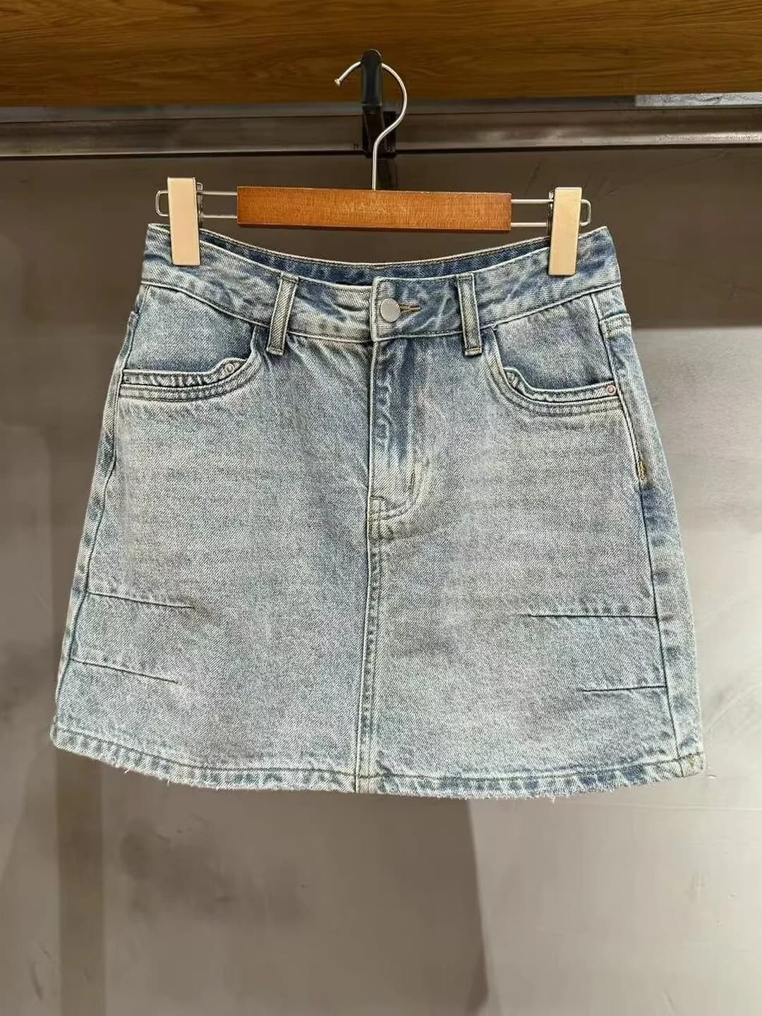 Ayollar uchun yozgi baland belli A-kirimli kalta jins yubka, koreys uslubida retro, kundalik