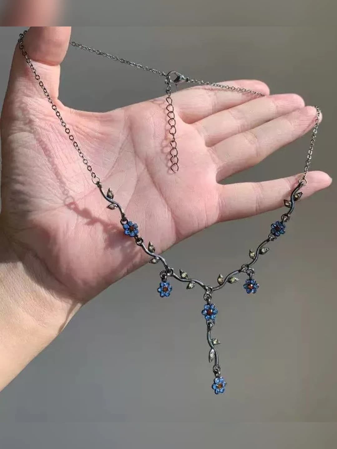 Blue flower necklace