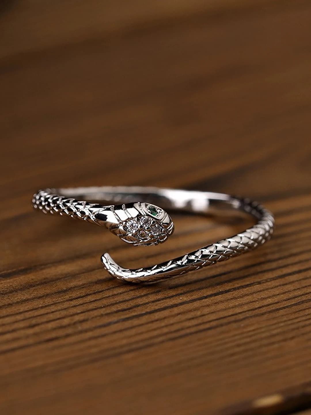 Adjustable copper ring for men and women, retro style with snake design element