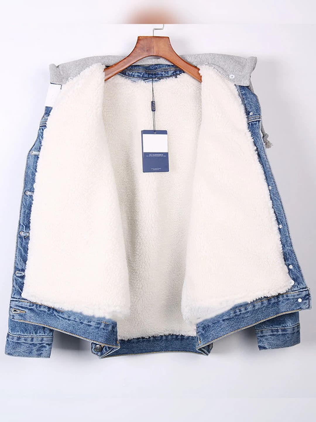 Ayollar uchun issiq astarli va qalinlashtirilgan denim qishki kurtka, koreys uslubida, bo'sh (oversize) kesim, nozik ko'rsatadigan, o'rta-uzun, uzun yeng, qalpoqli