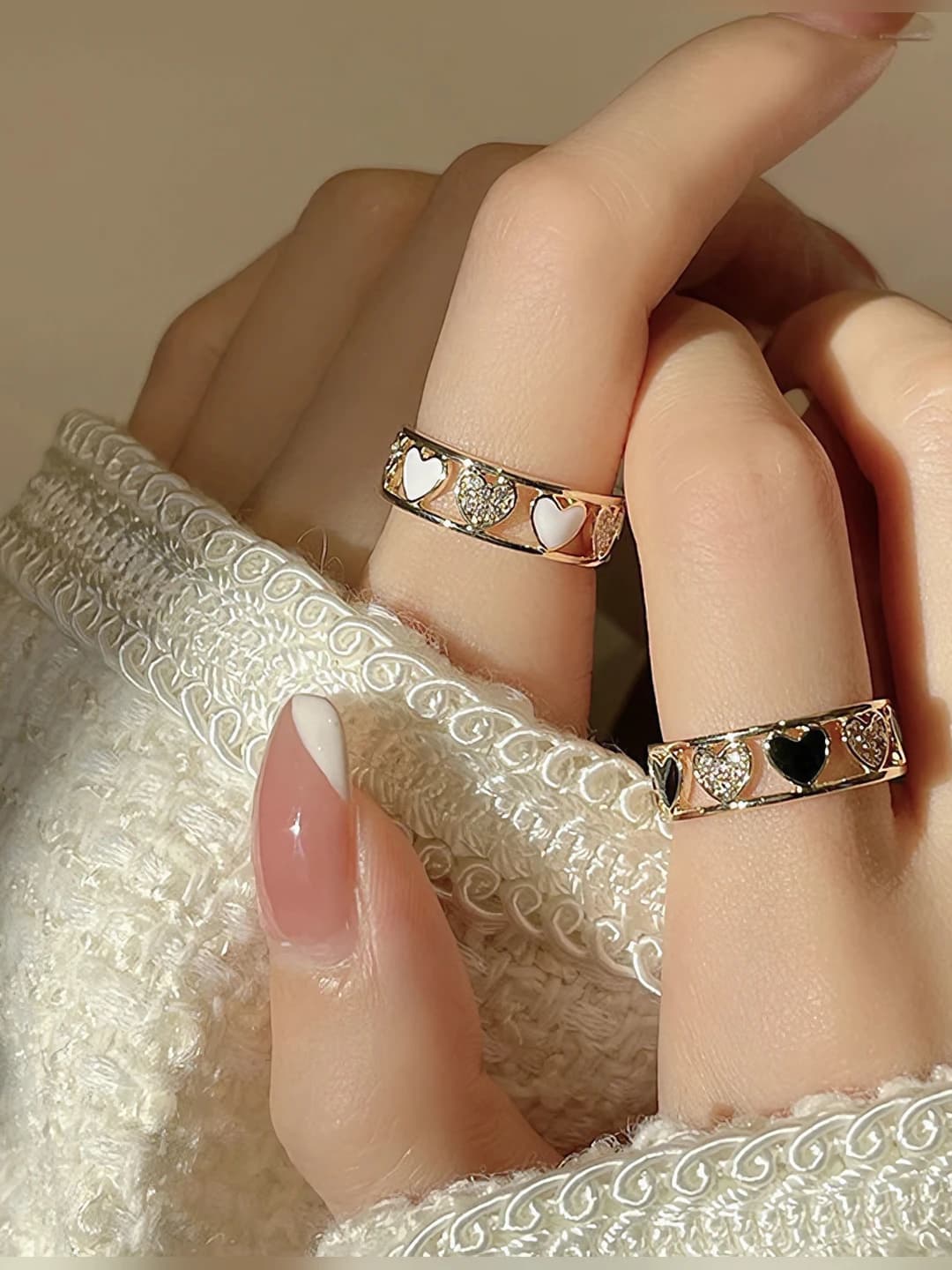 Women's white heart-shaped adjustable ring