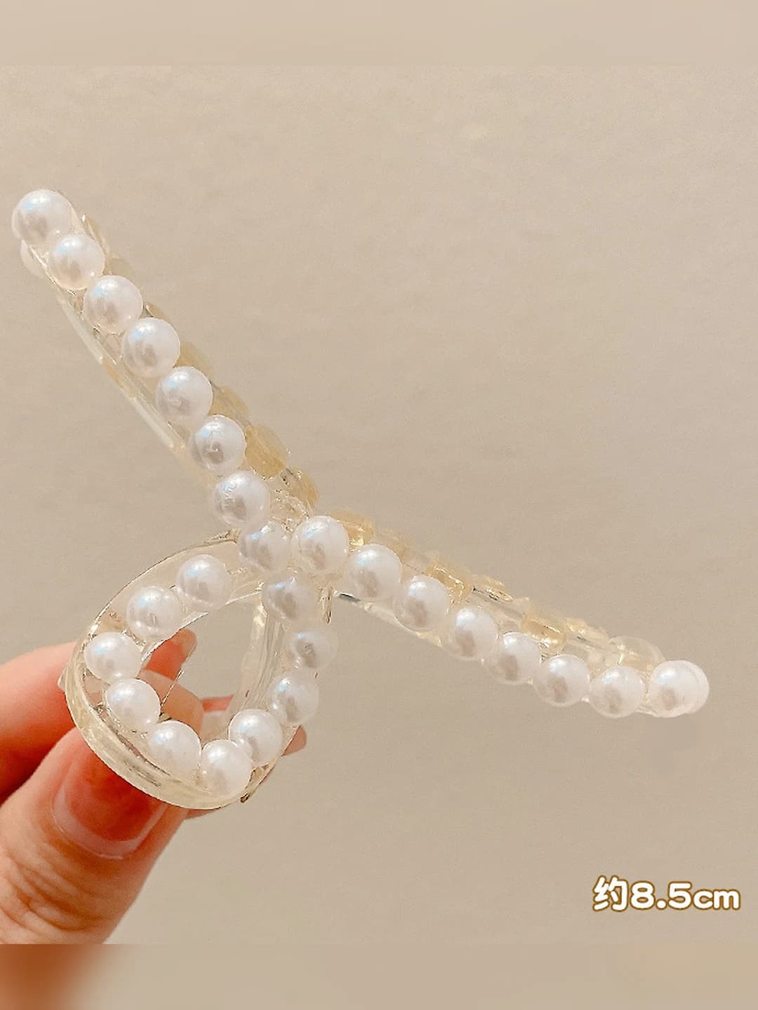 9# Clear pearl hair clip