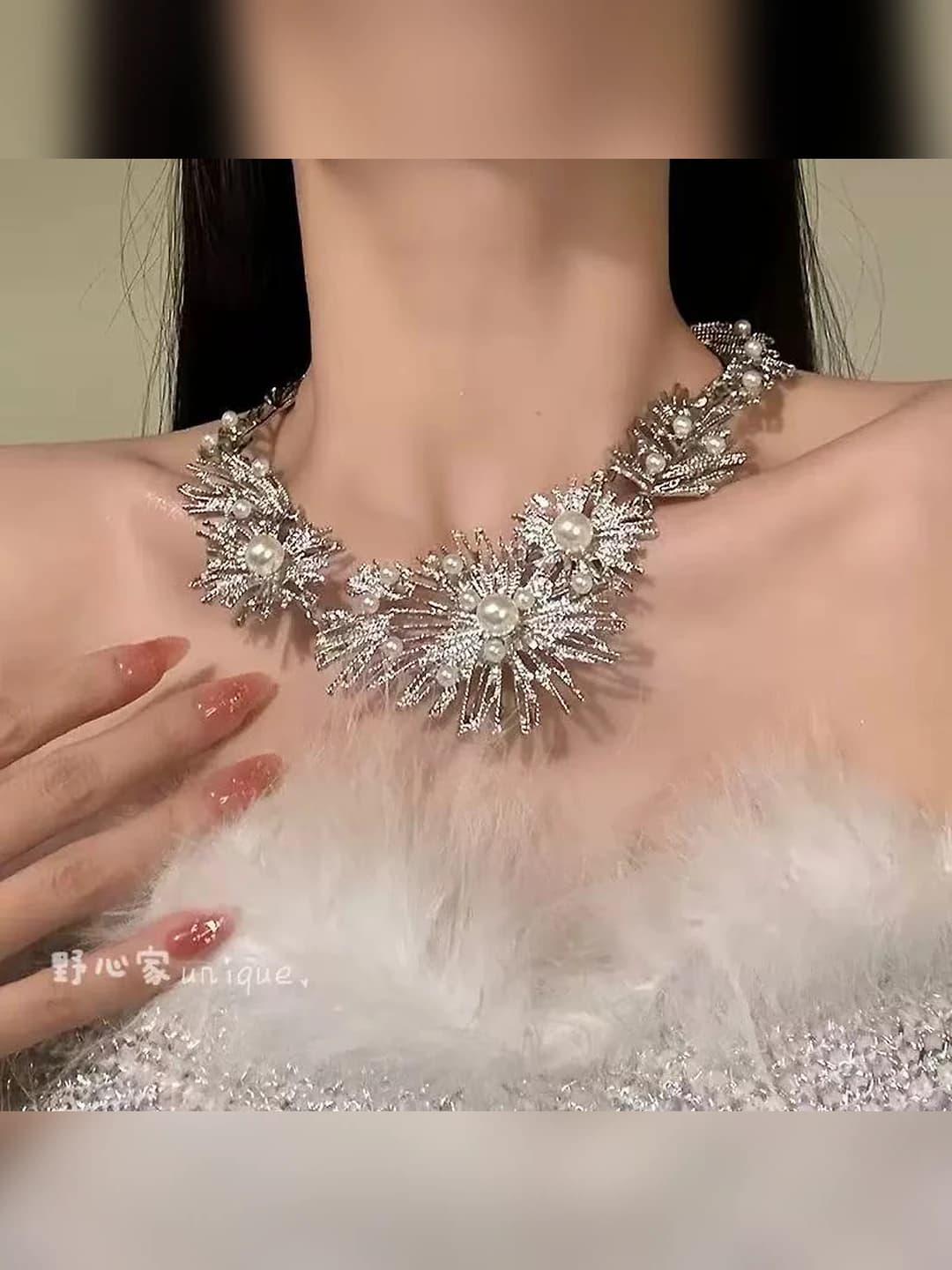White firework necklace