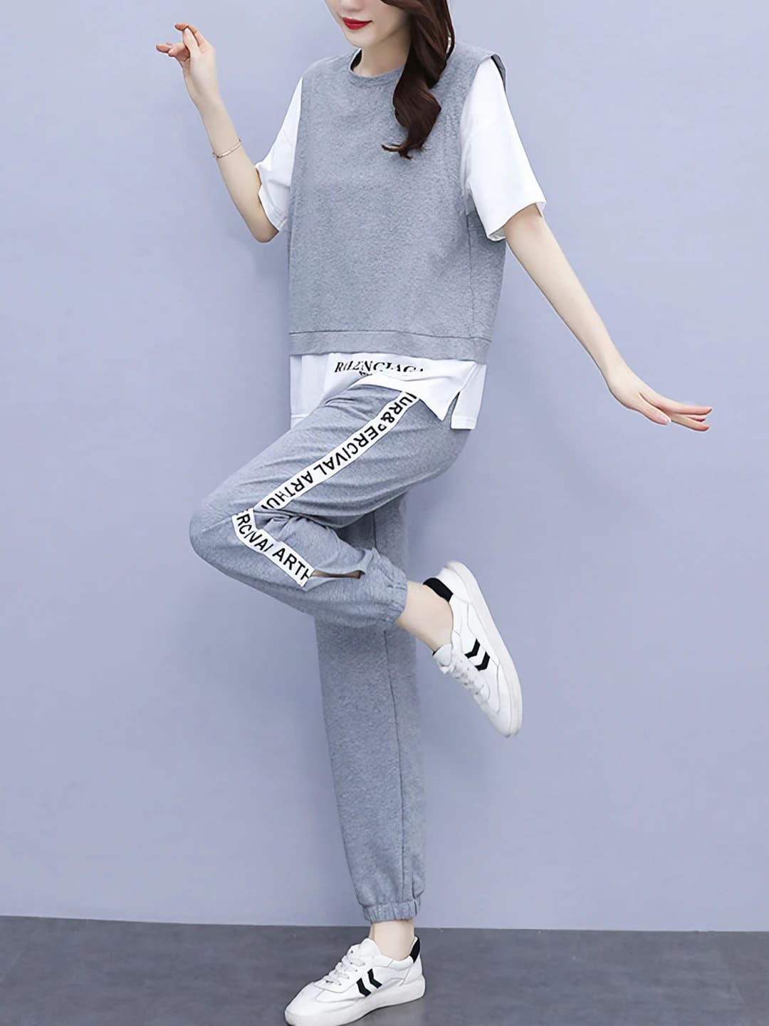 TWY#526# Light grey