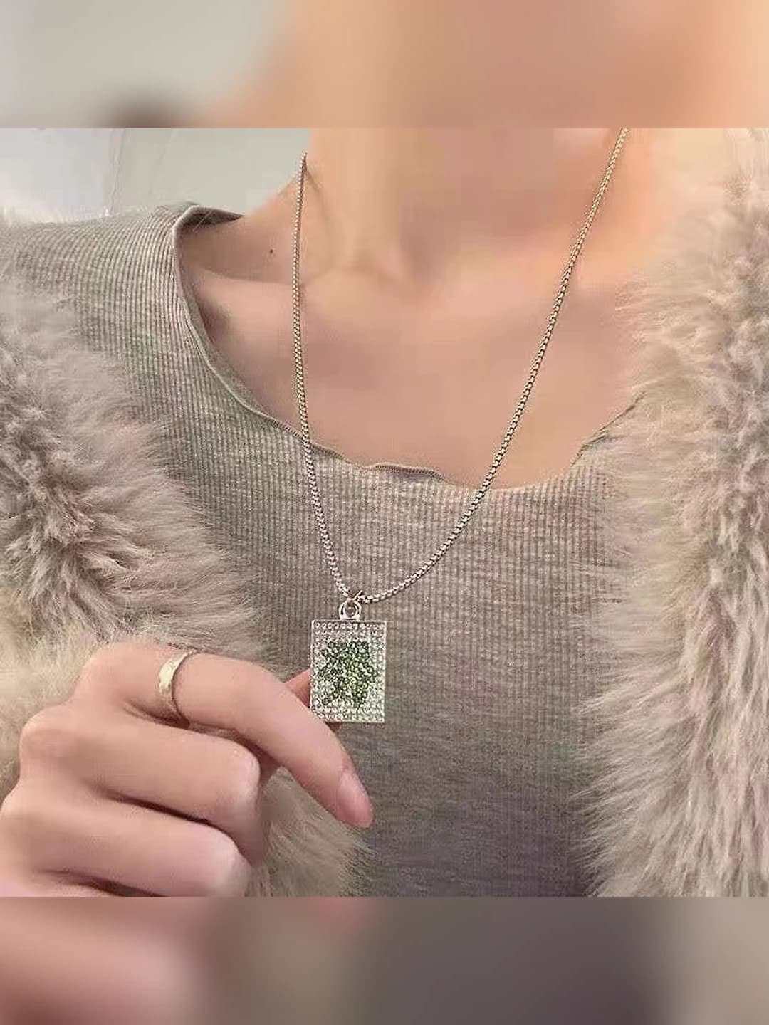 To'liq olmosli bo'ynuzuk
