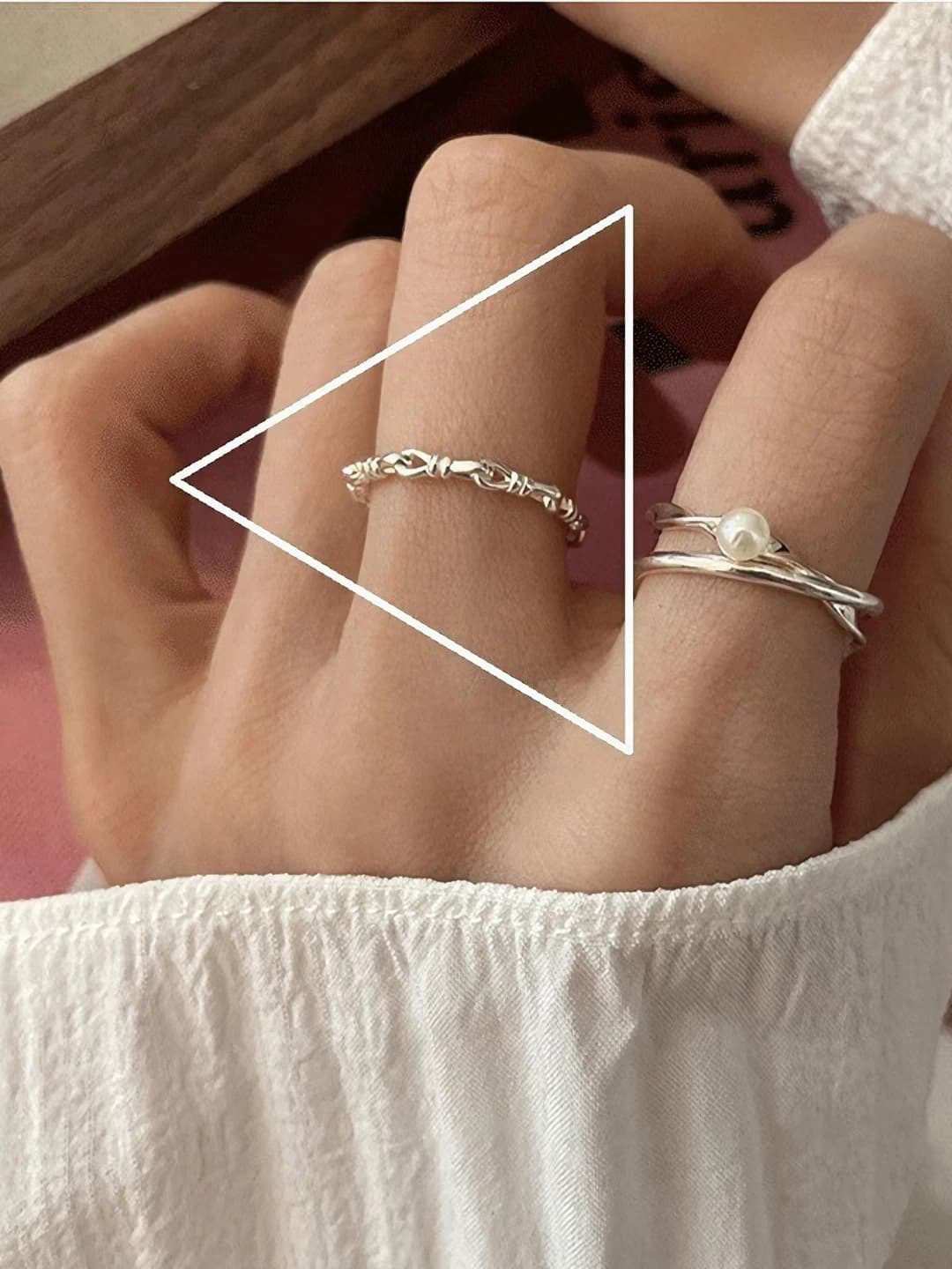 White gold chain ring